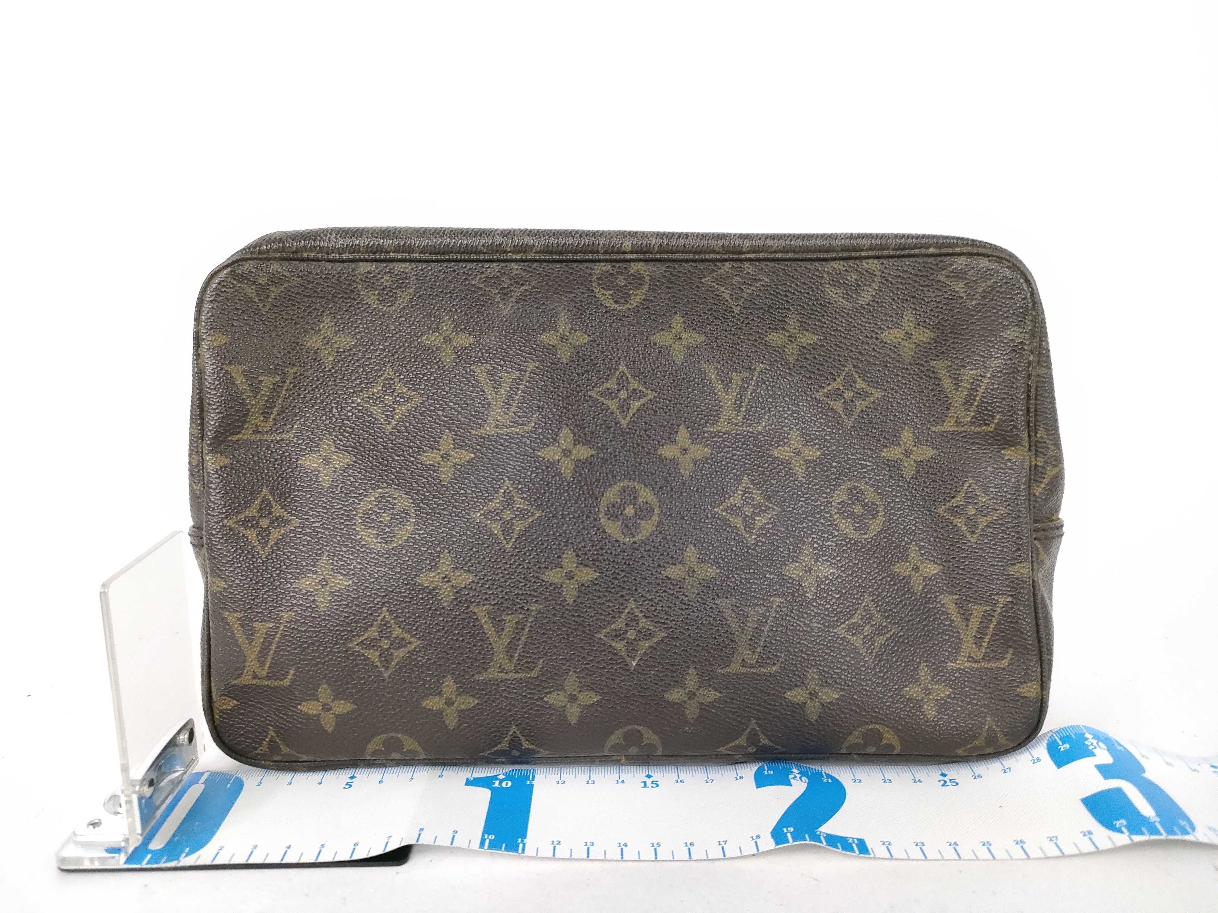 Monogram Louis Vuitton Trousses Toilette 28 Monogram M47522 Pouch — view 2