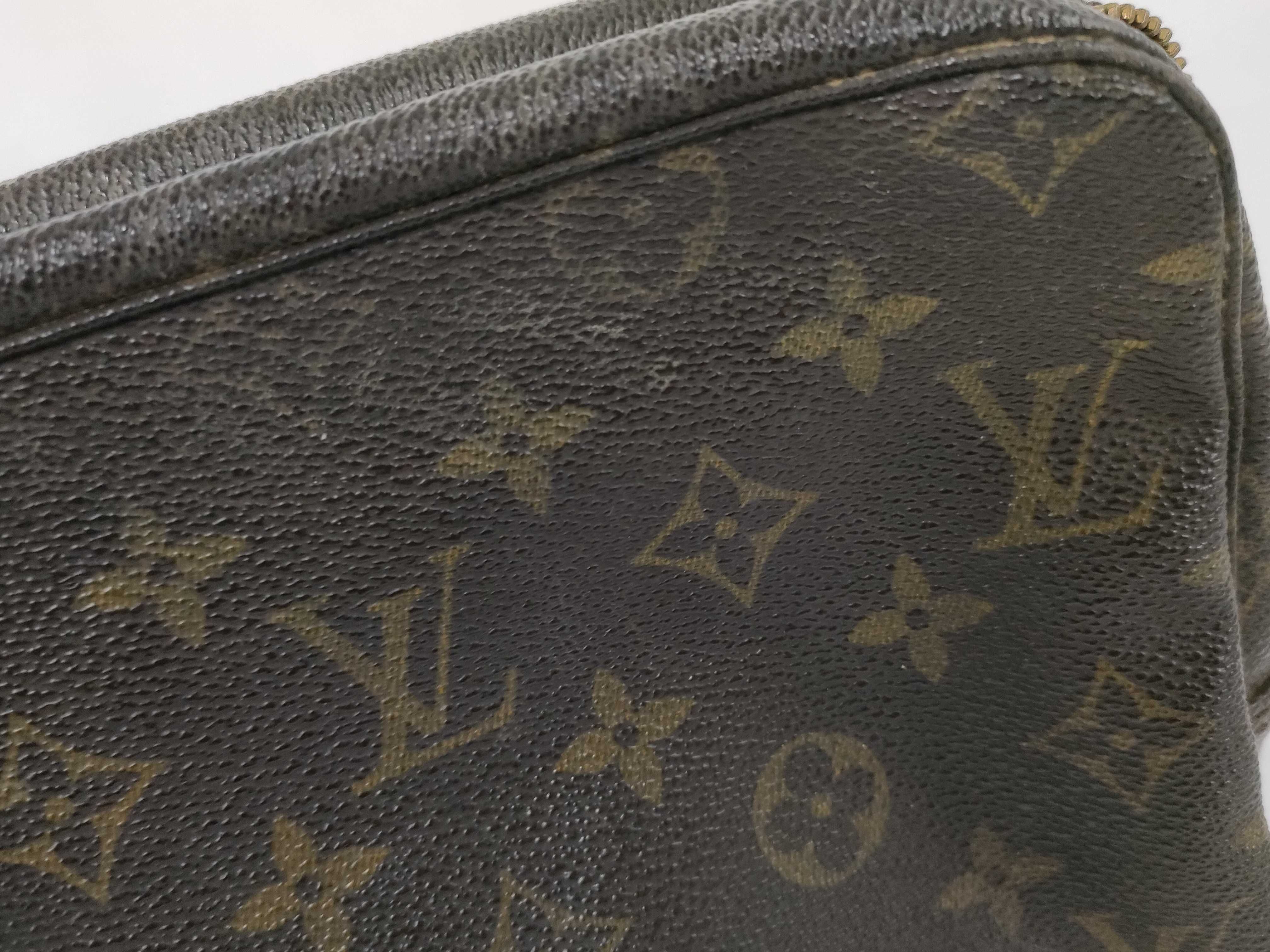 Monogram Louis Vuitton Trousses Toilette 28 Monogram M47522 Pouch — view 13