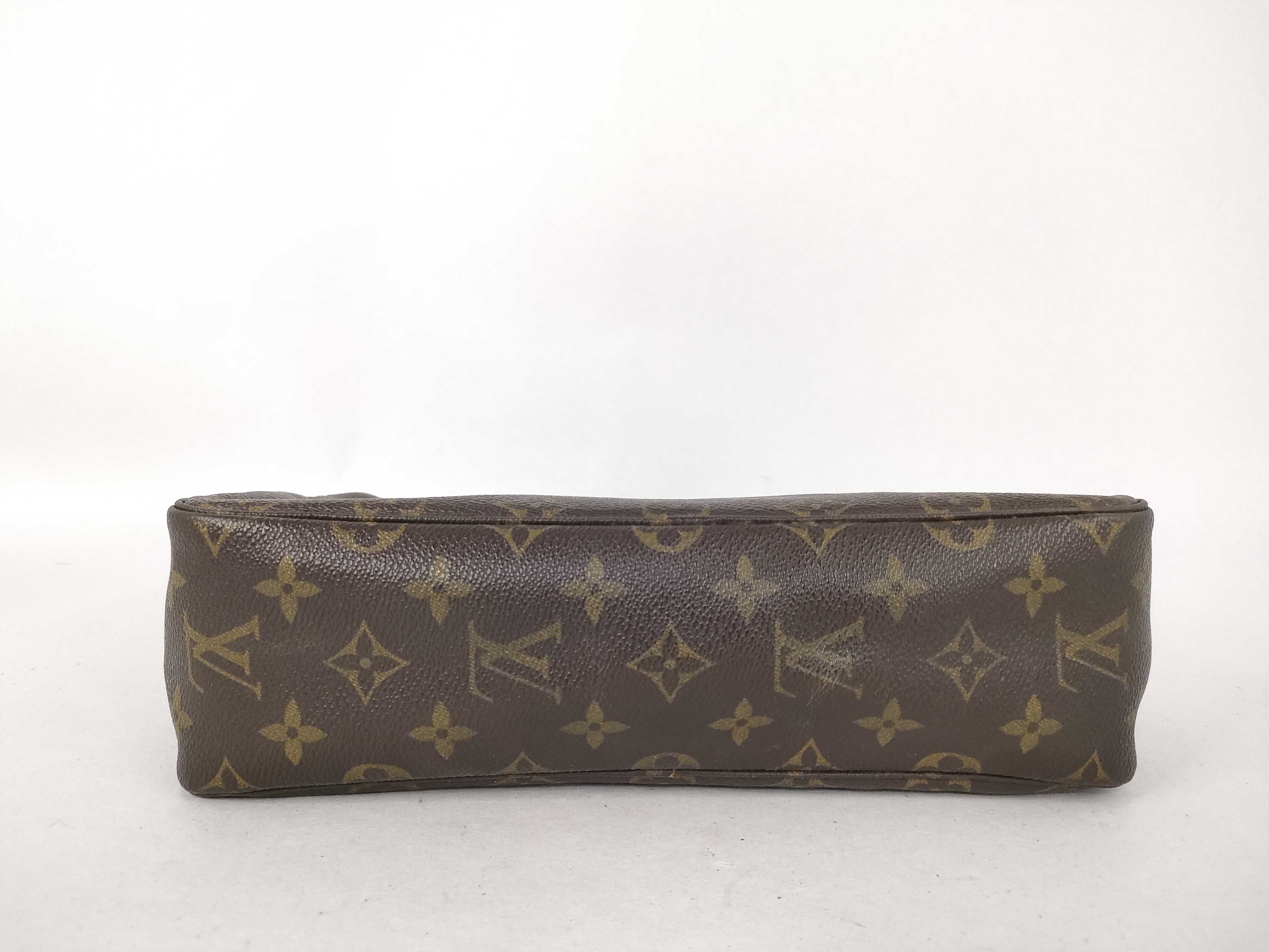 Monogram Louis Vuitton Trousses Toilette 28 Monogram M47522 Pouch — view 4