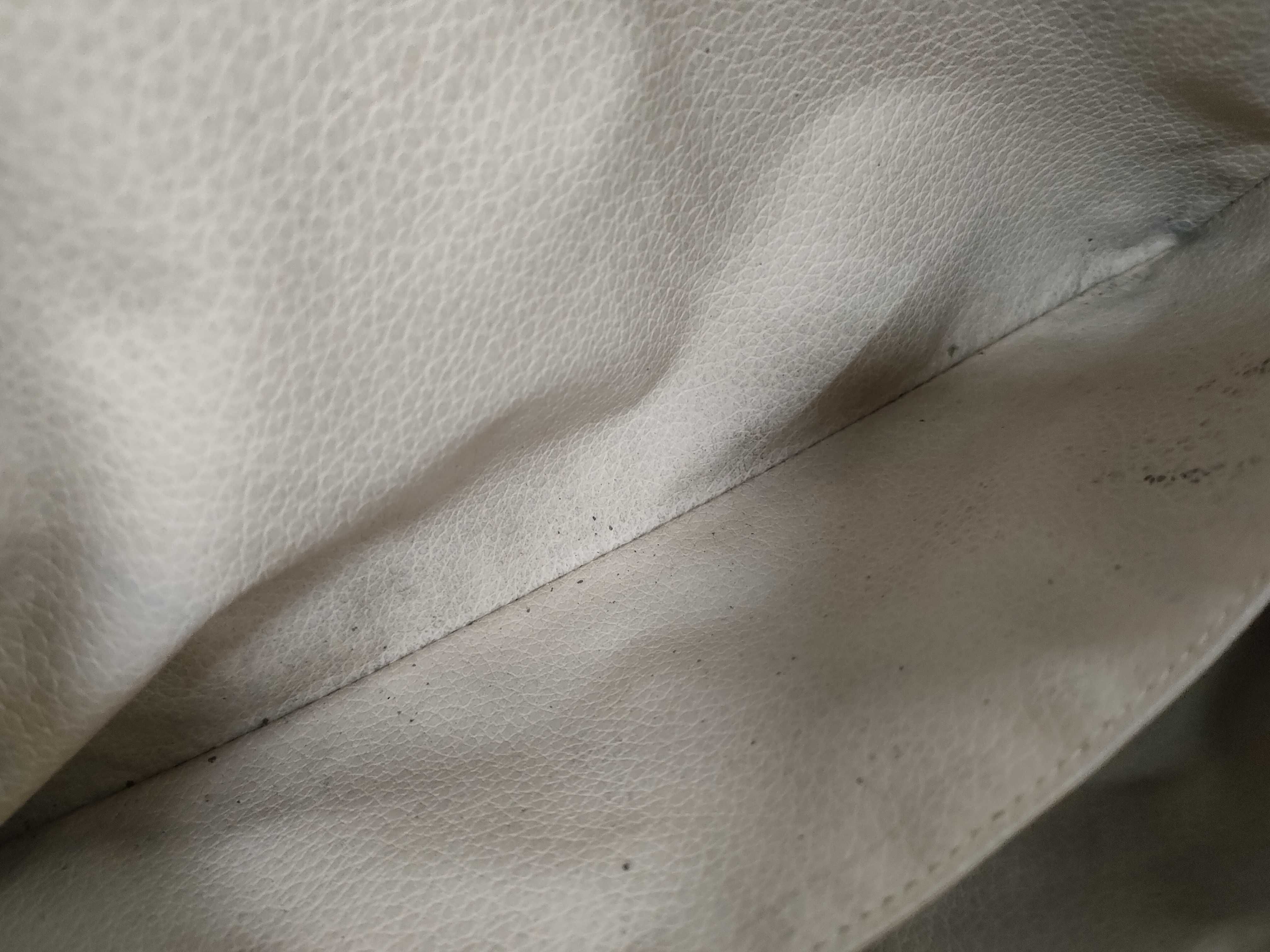 Monogram Louis Vuitton Trousses Toilette 28 Monogram M47522 Pouch — view 8