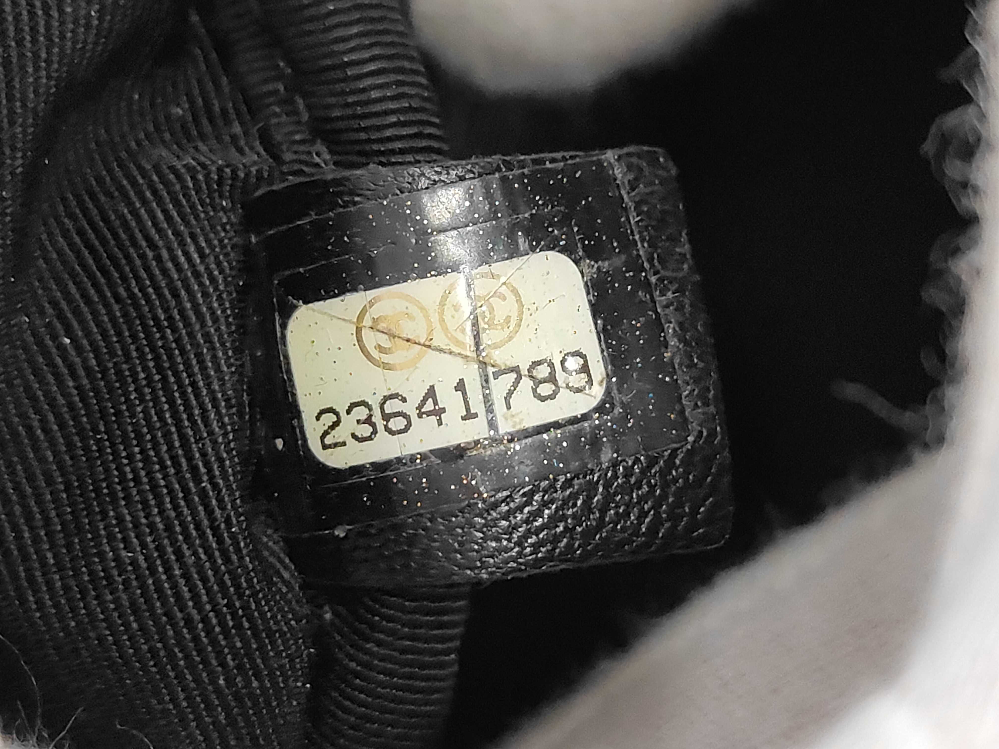 Matelassé Leather Coco Mark Chain Shoulder Bag — view 9