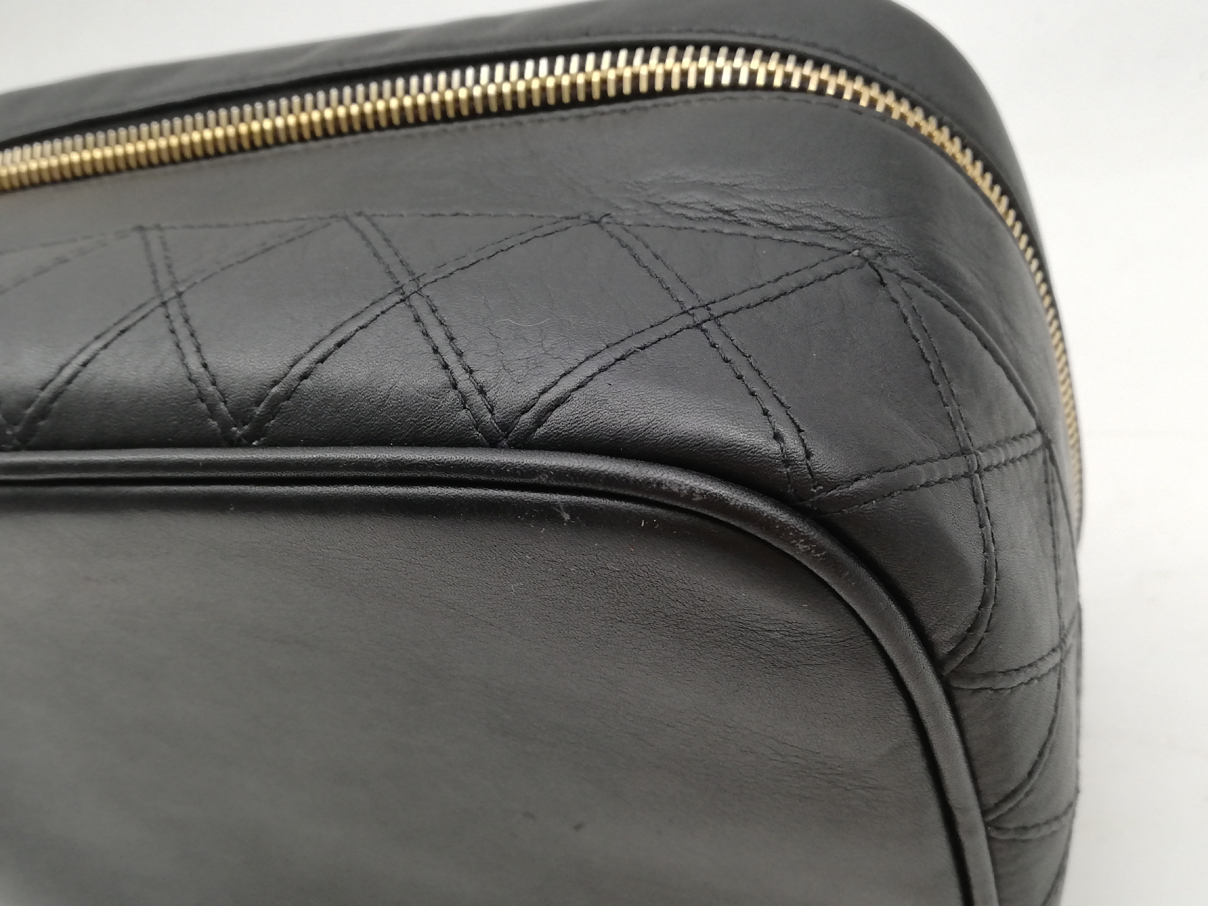 Bicolore Vanity Bag Black Vanity Bag — view 8