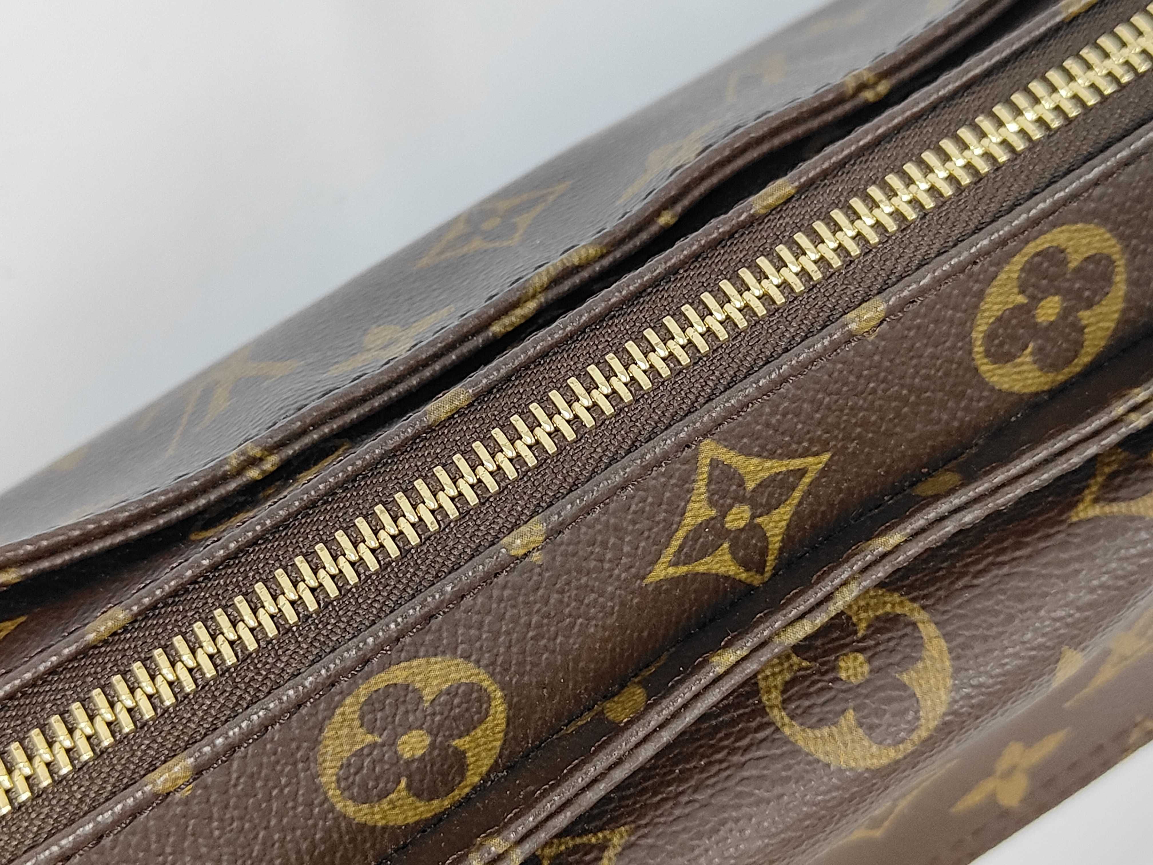 M51164 Monogram Viva Cite MM Shoulder Bag with Dust Bag — view 8