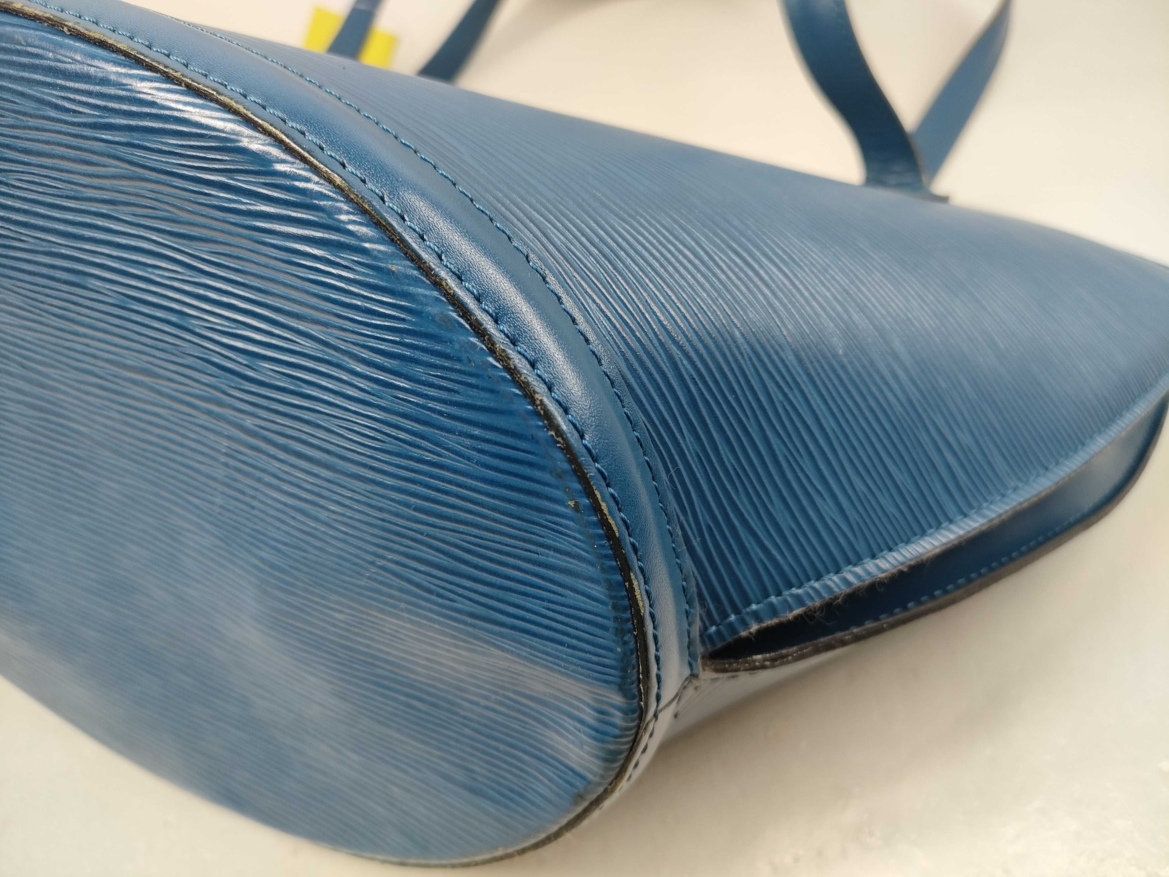 Epi M52235 Saint Jacques Shoulder Bag — view 8
