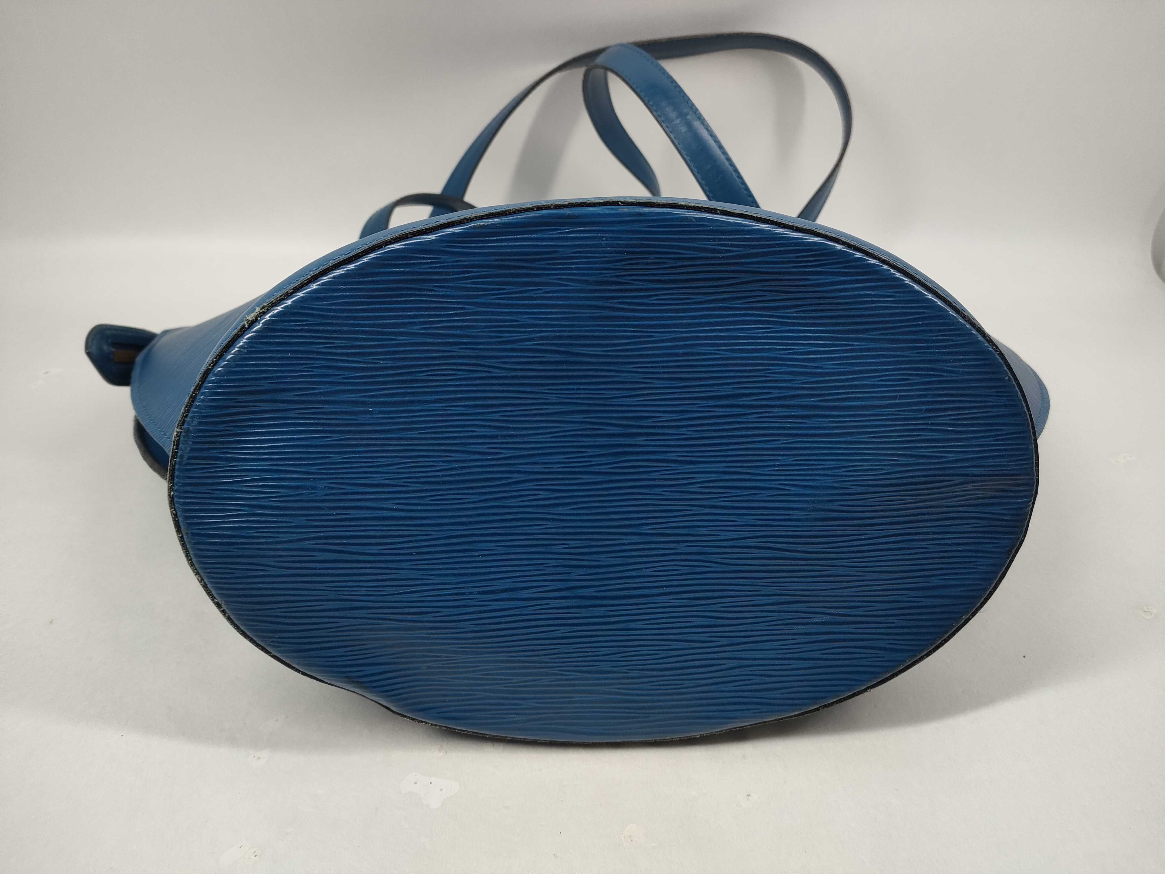 Epi M52235 Saint Jacques Shoulder Bag — view 9