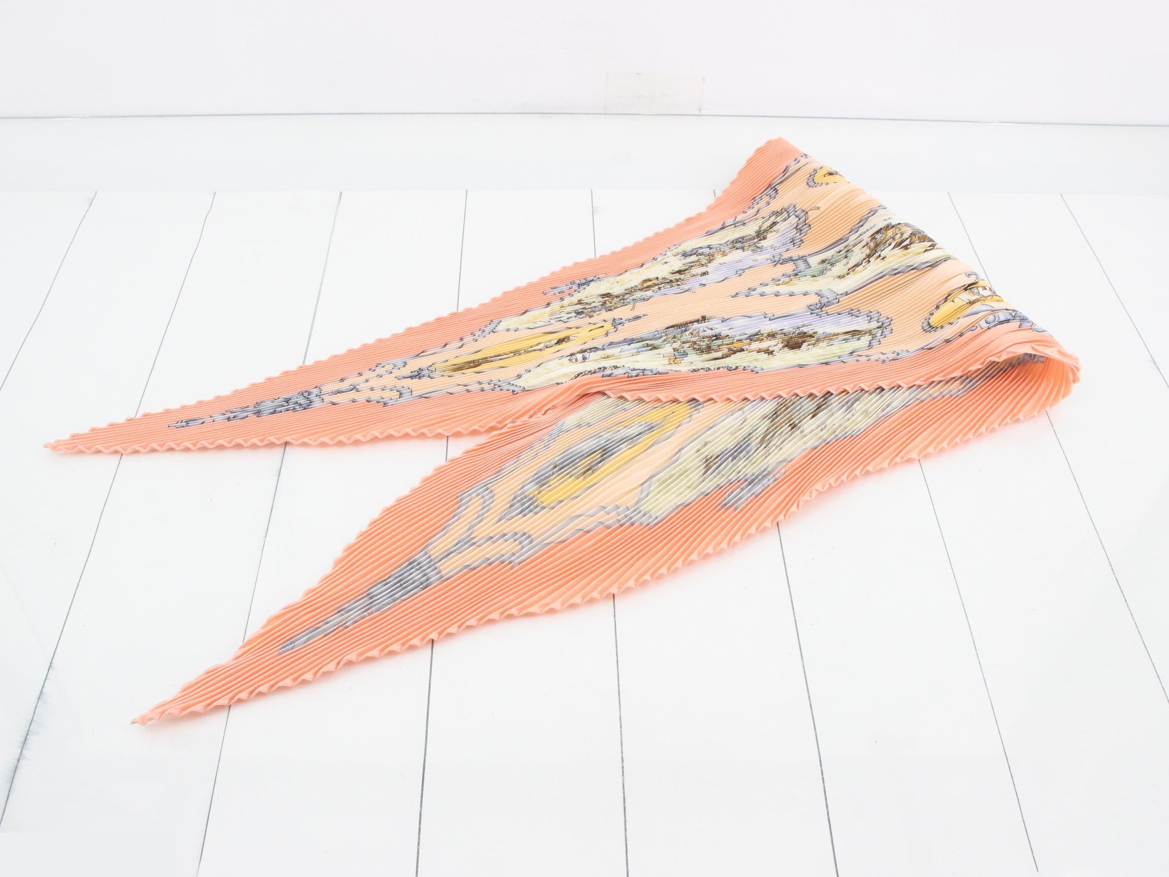 Pleated scarf with tag — view 3