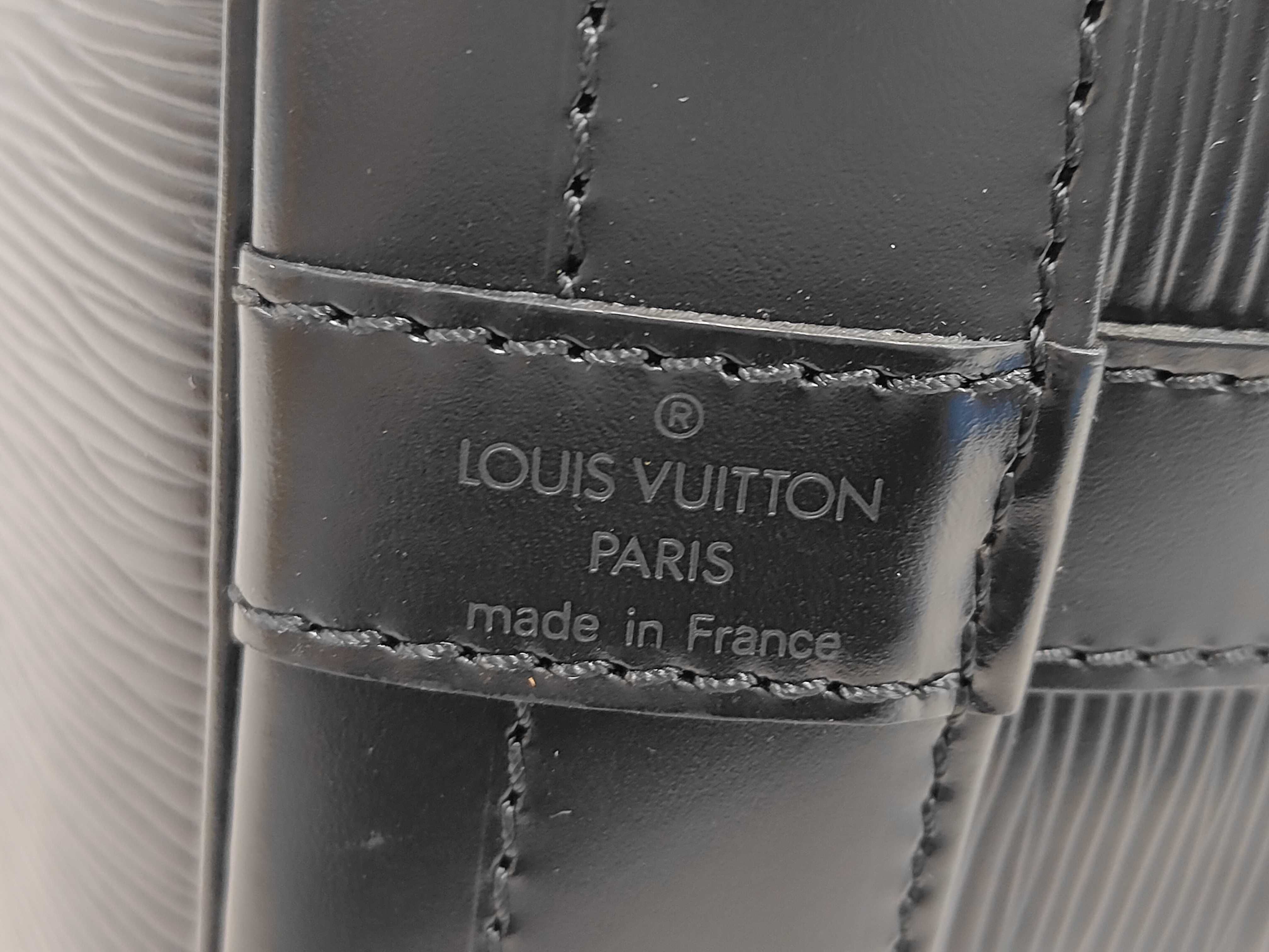 Epi M59002 Noé Noir Shoulder Bag — view 8