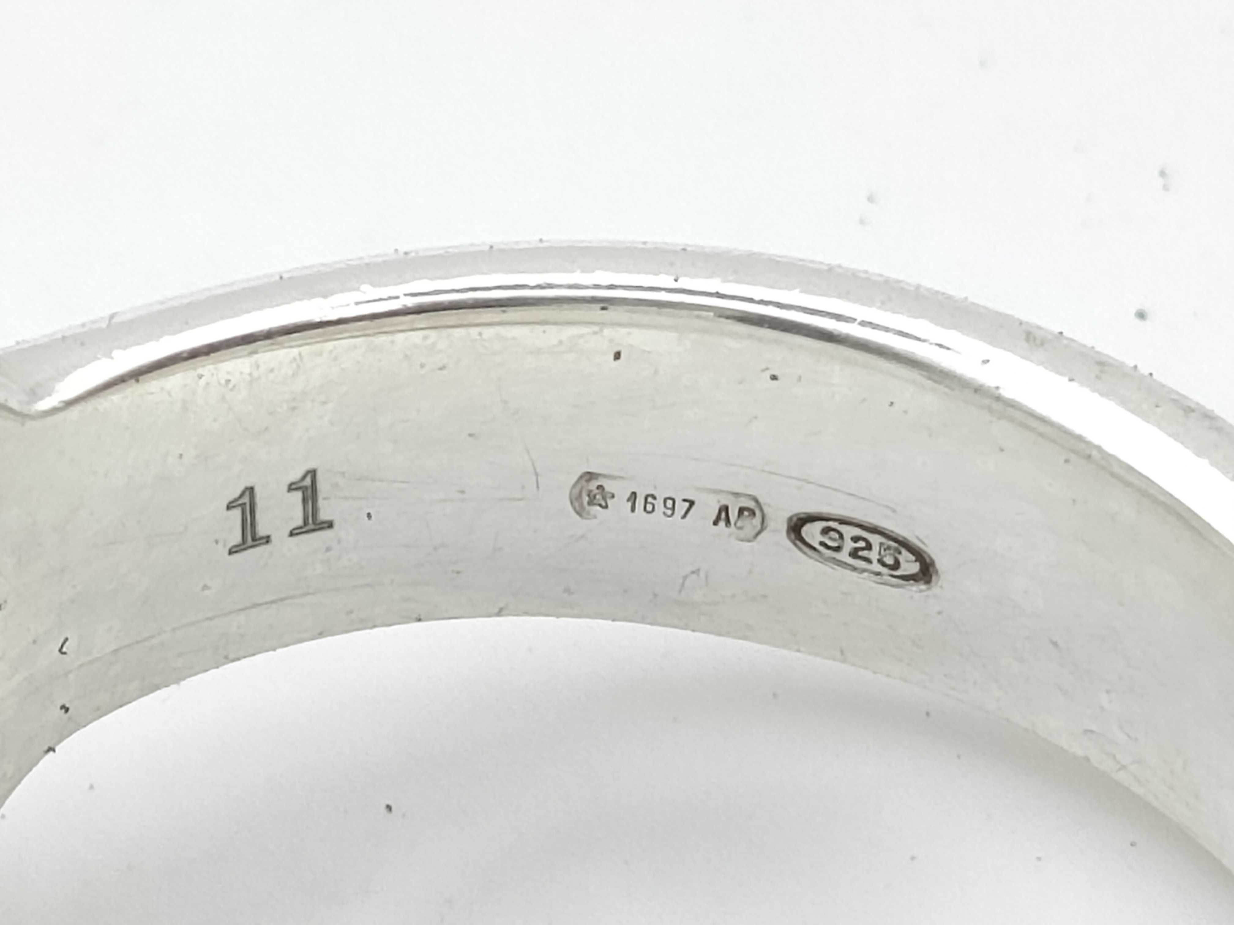 SV925 Interlocking Ring #11 4.5g Ring — view 4