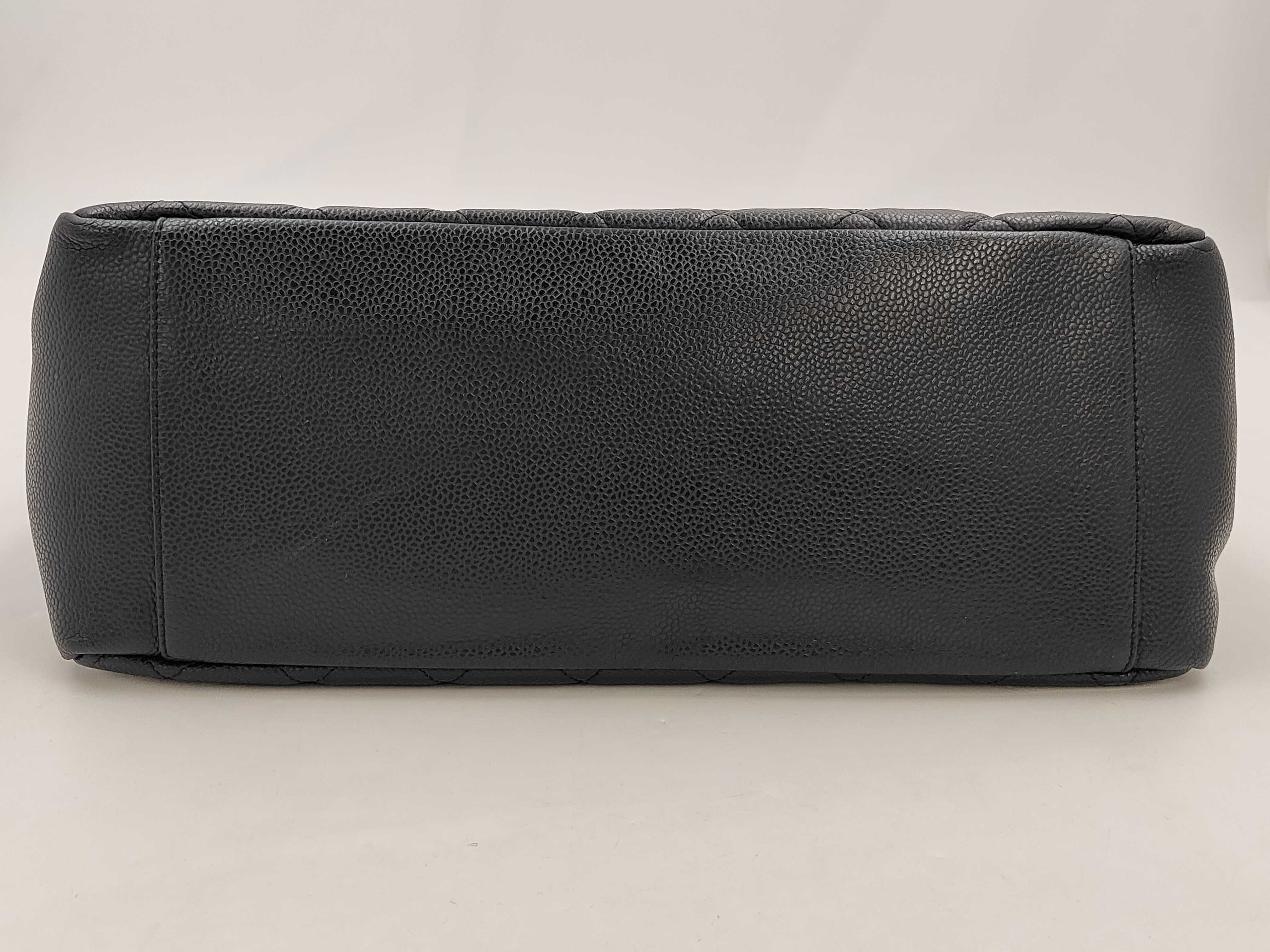GST Chain Tote Bag, Black Caviar Leather Tote Bag — view 7