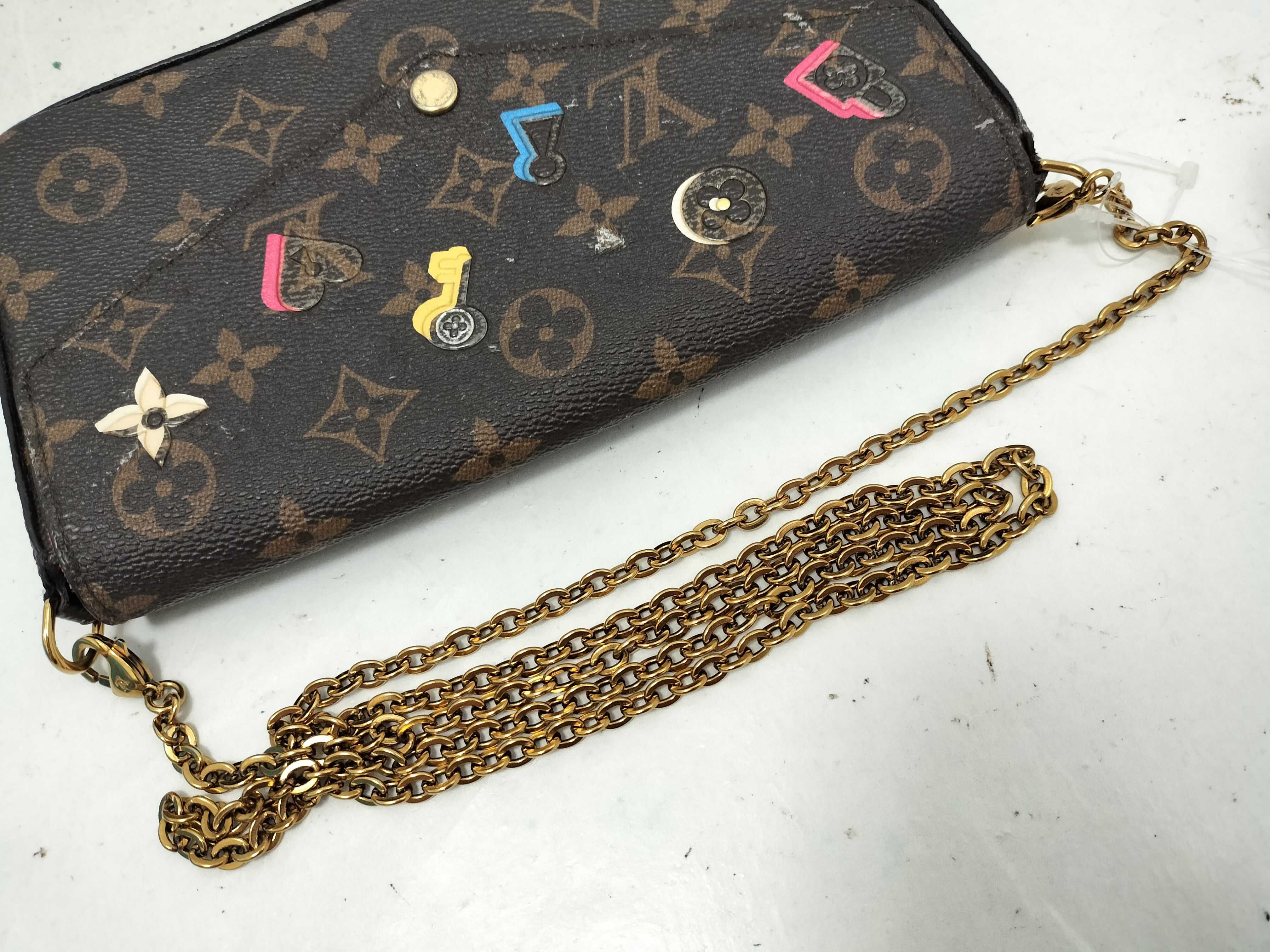 Chain Shoulder Bag — view 3
