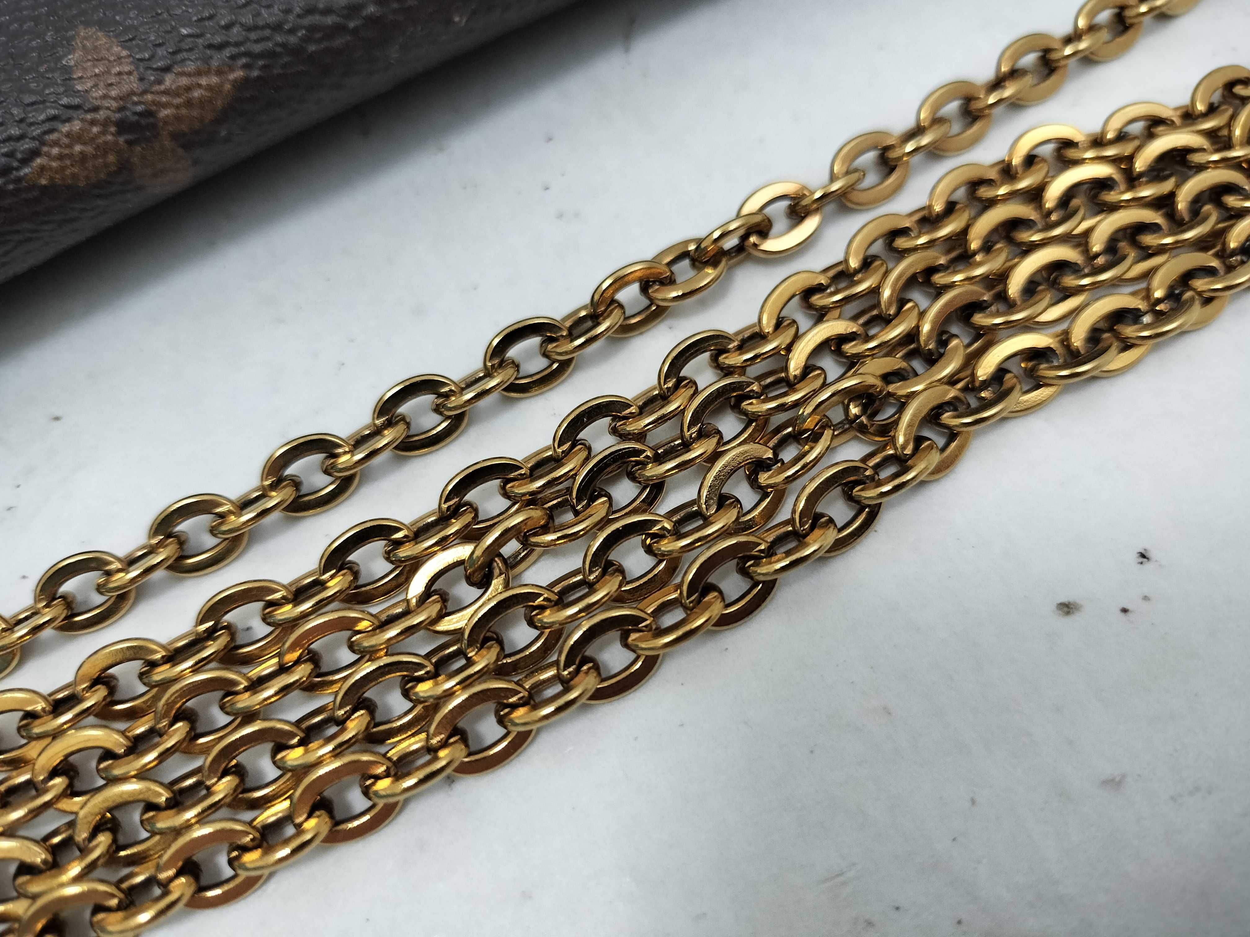 Chain Shoulder Bag — view 4