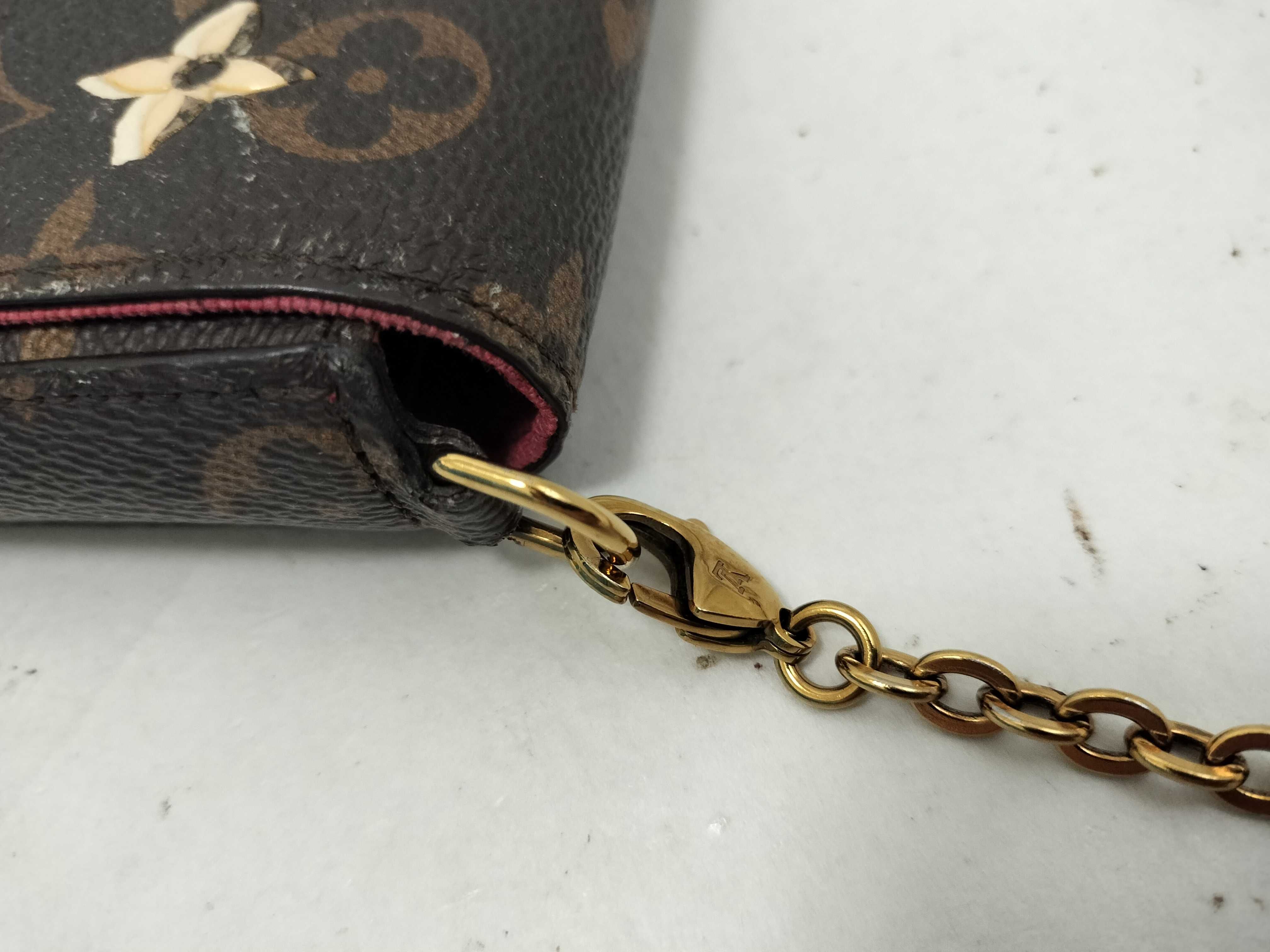 Chain Shoulder Bag — view 5