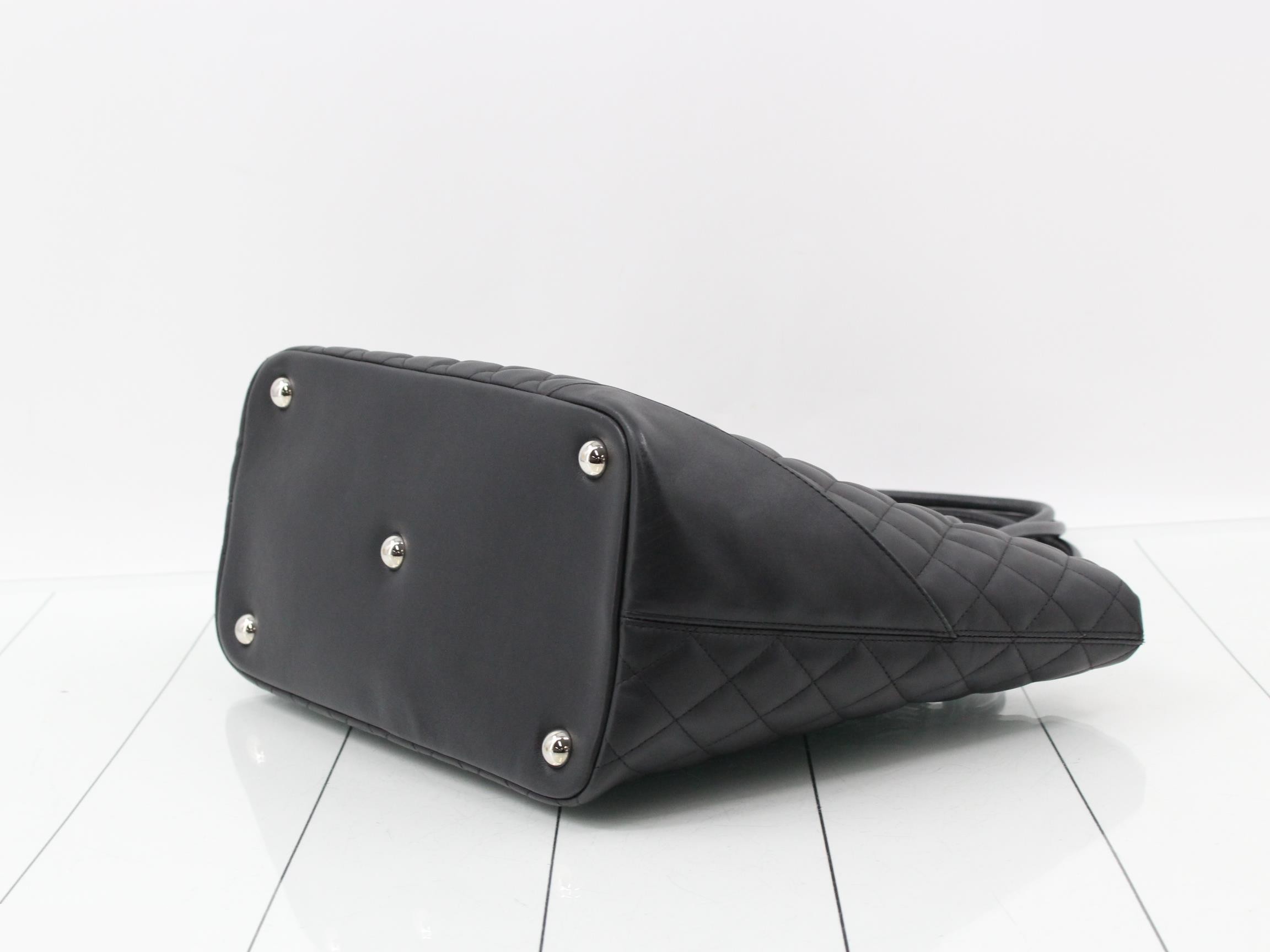Cambon Line Handbag — view 6