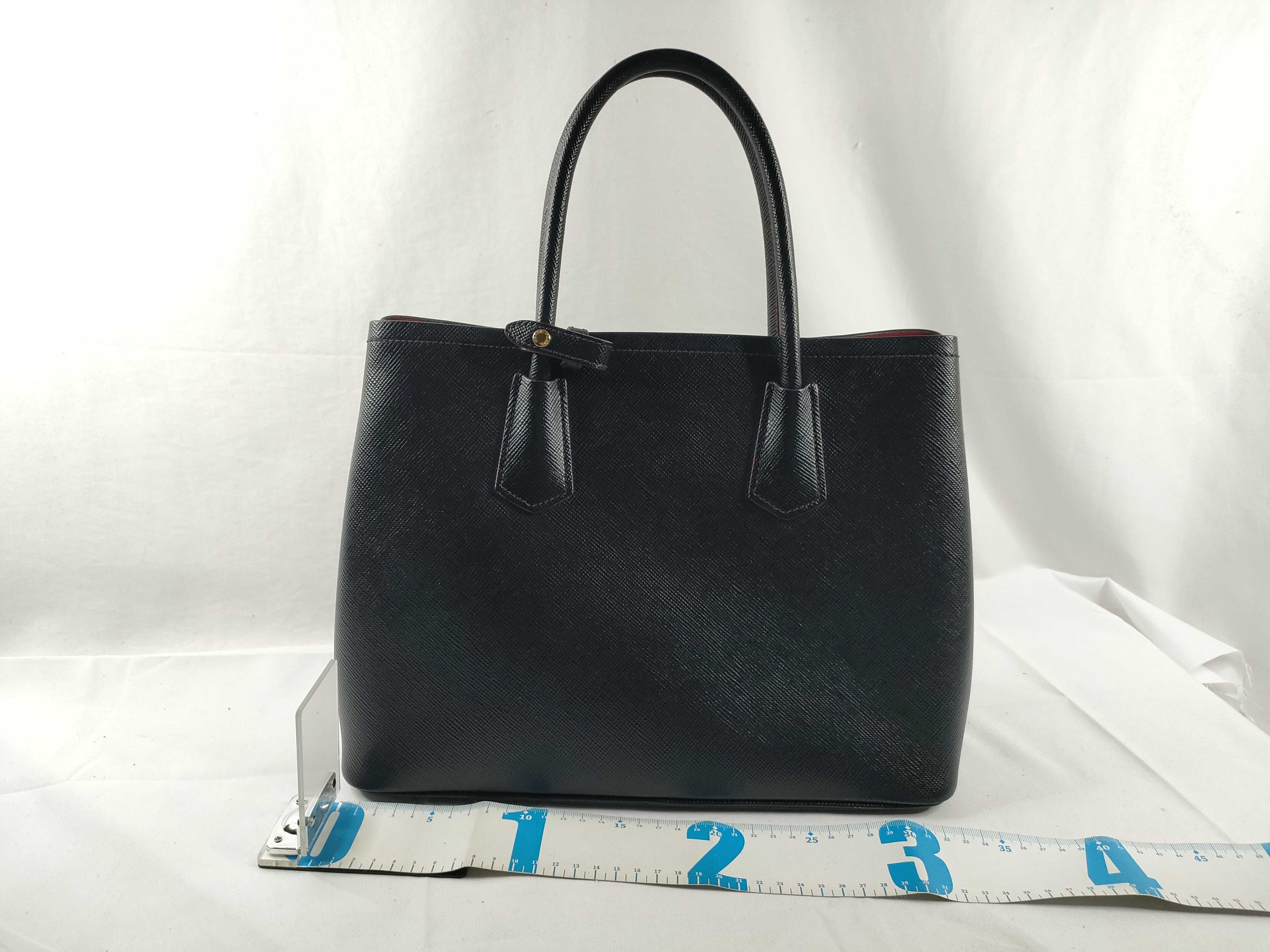 HK- 1BG775 Saffiano Cuir Leather Nero/Fuoco 2-Way Handbag — view 2