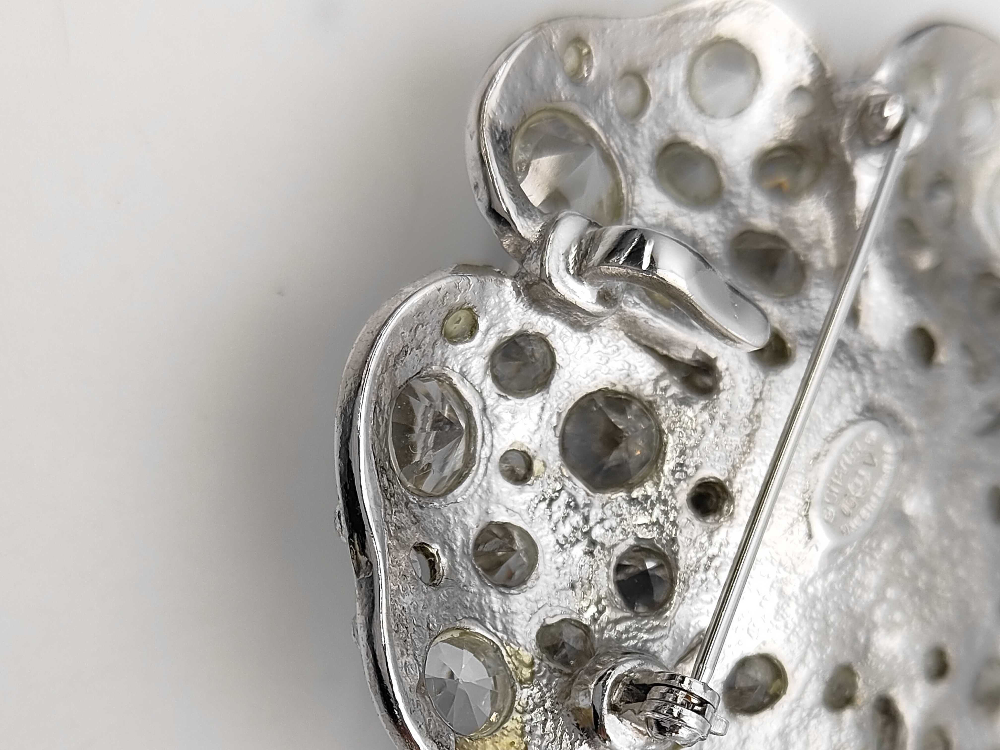 Camellia/Rhinestone/06V Brooch — view 6