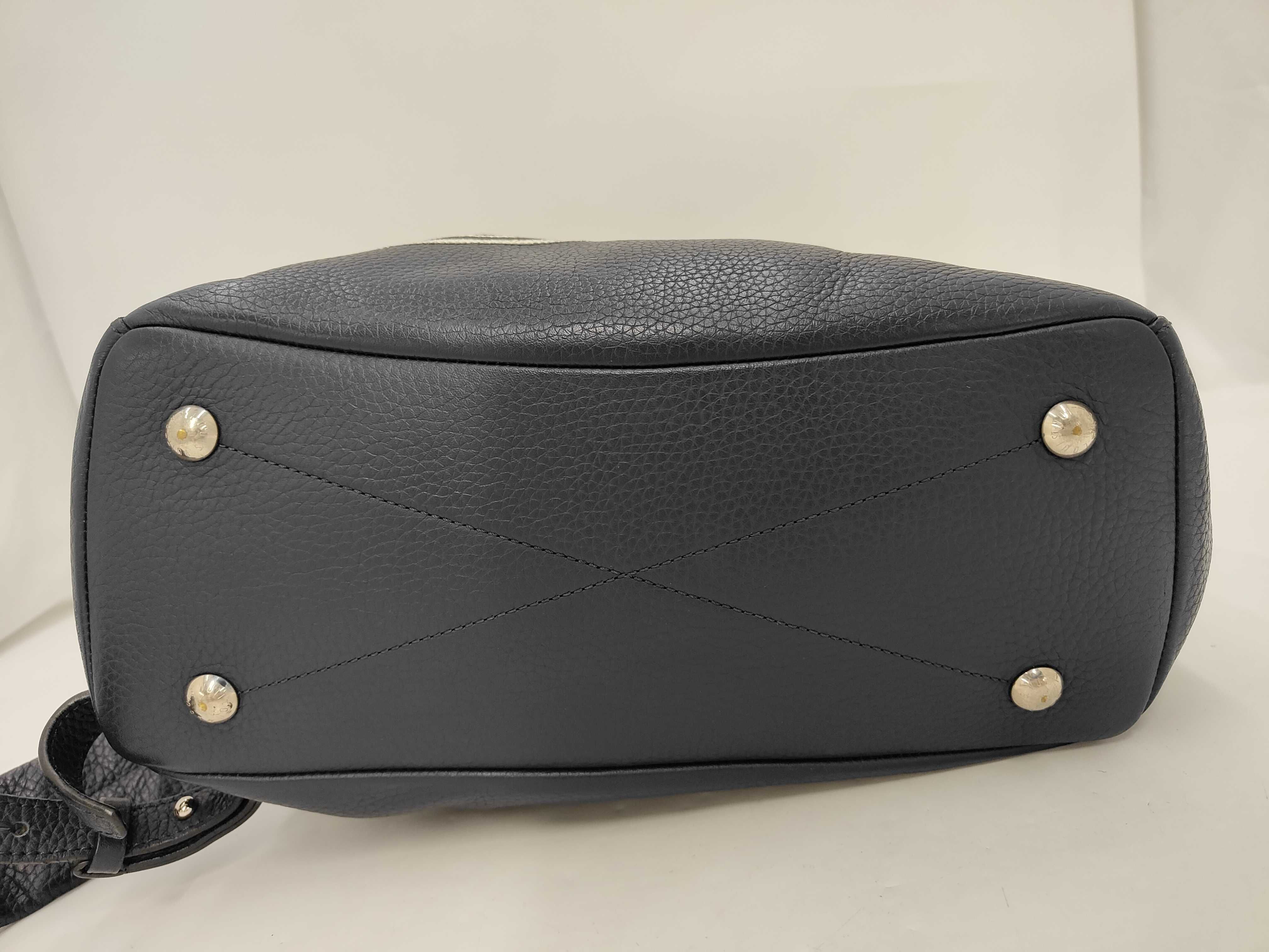 LV Circle Armand Backpack M53442 Dark Navy Taurillon Leather Backpack — view 7