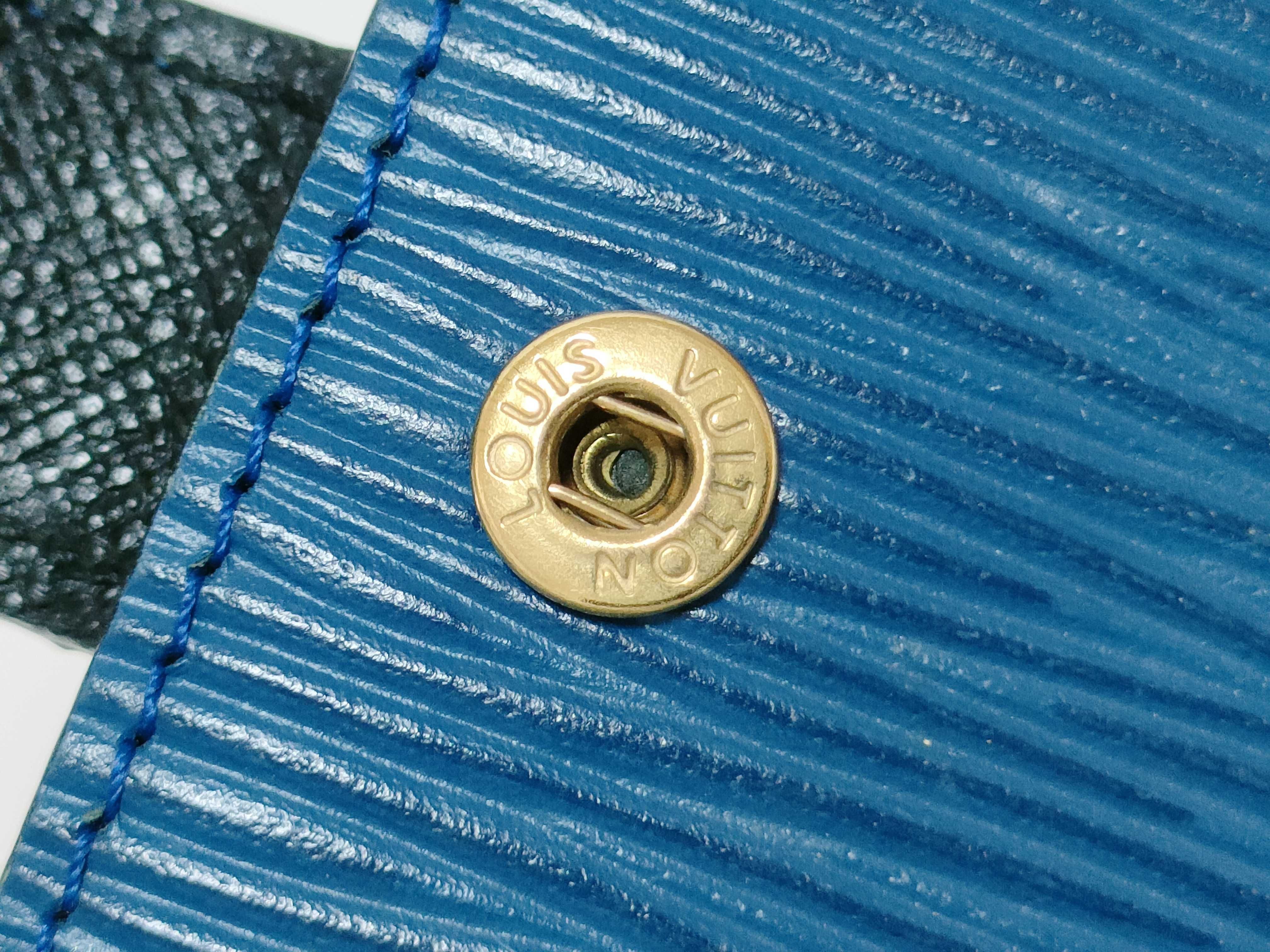 Epi Louis Vuitton Card Case Epi Card Case — view 7