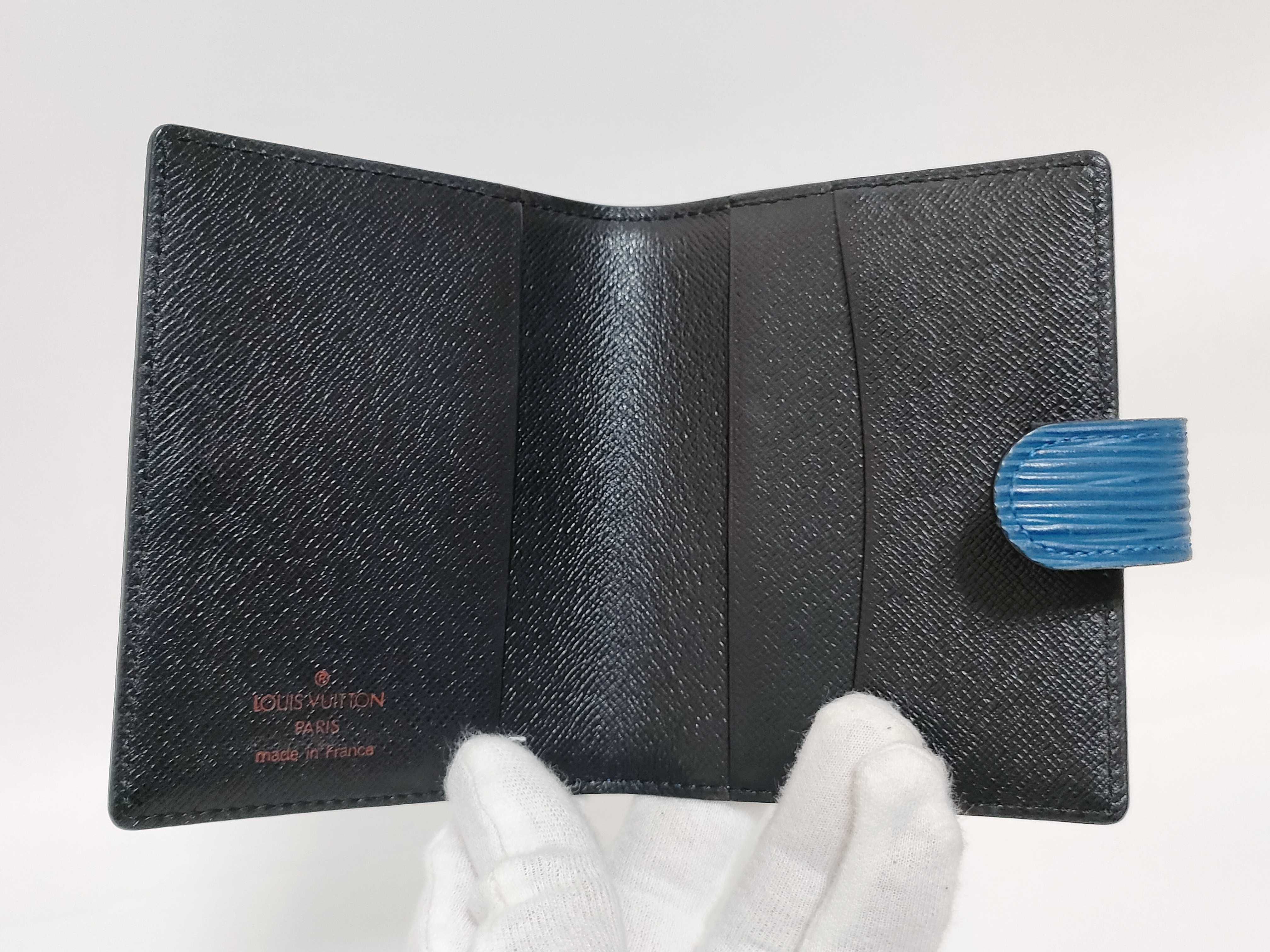 Epi Louis Vuitton Card Case Epi Card Case — view 9