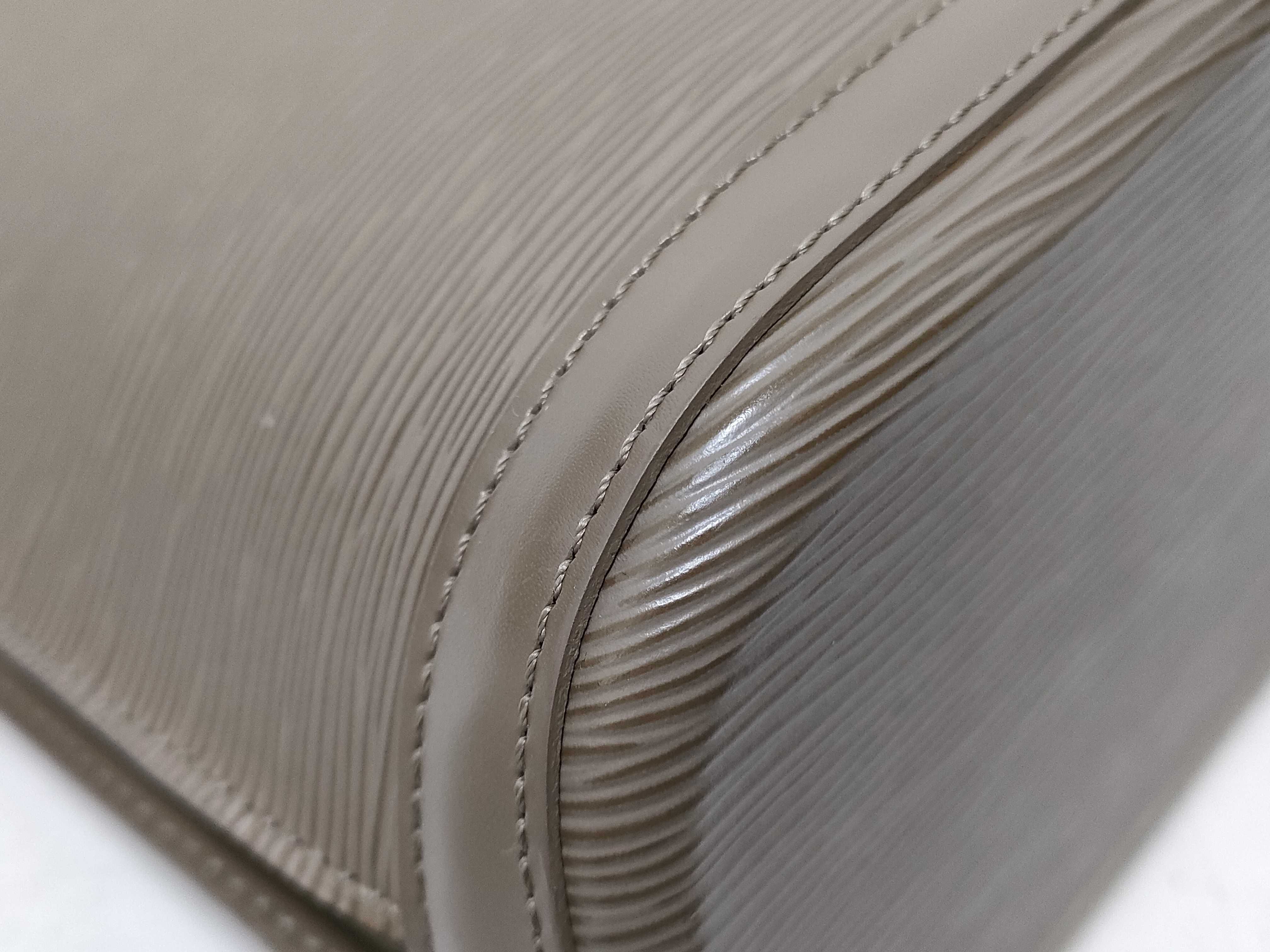 Epi M5228C Lussac Poivre Shoulder Bag — view 7