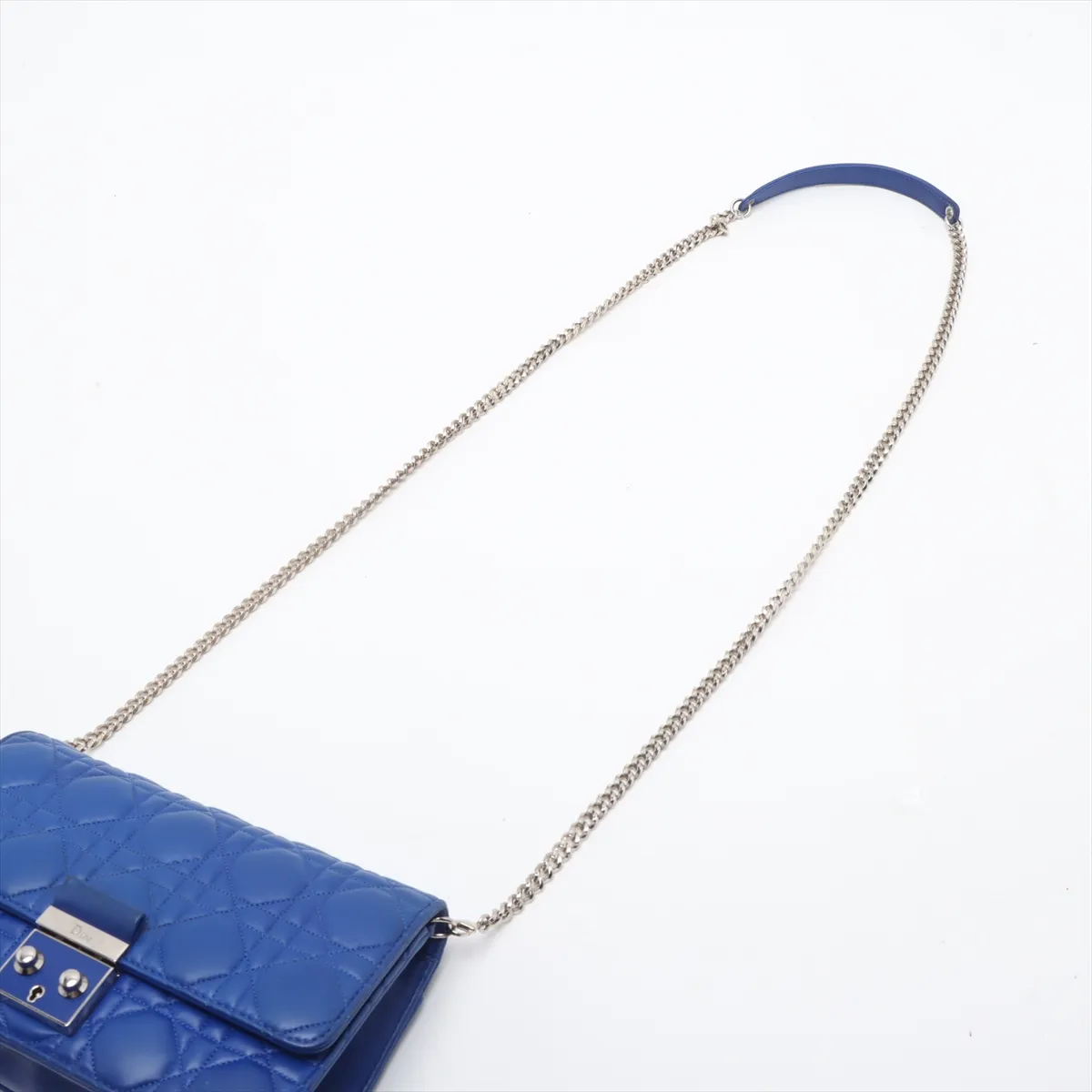 Cannage Leather Chain Shoulder Bag Blue — view 5