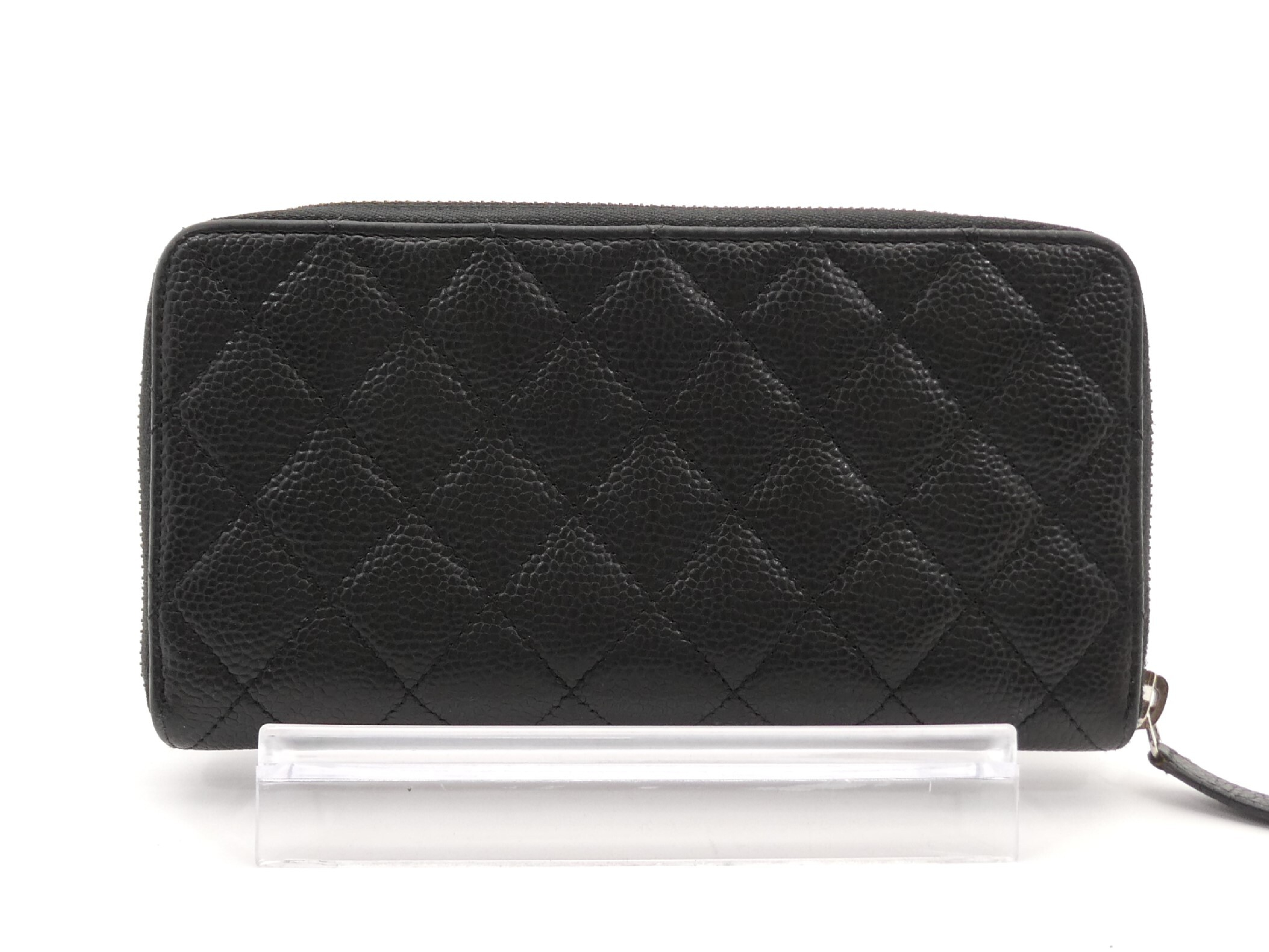 Matelassé Coco Mark Caviar Skin Round Zip Wallet — view 2