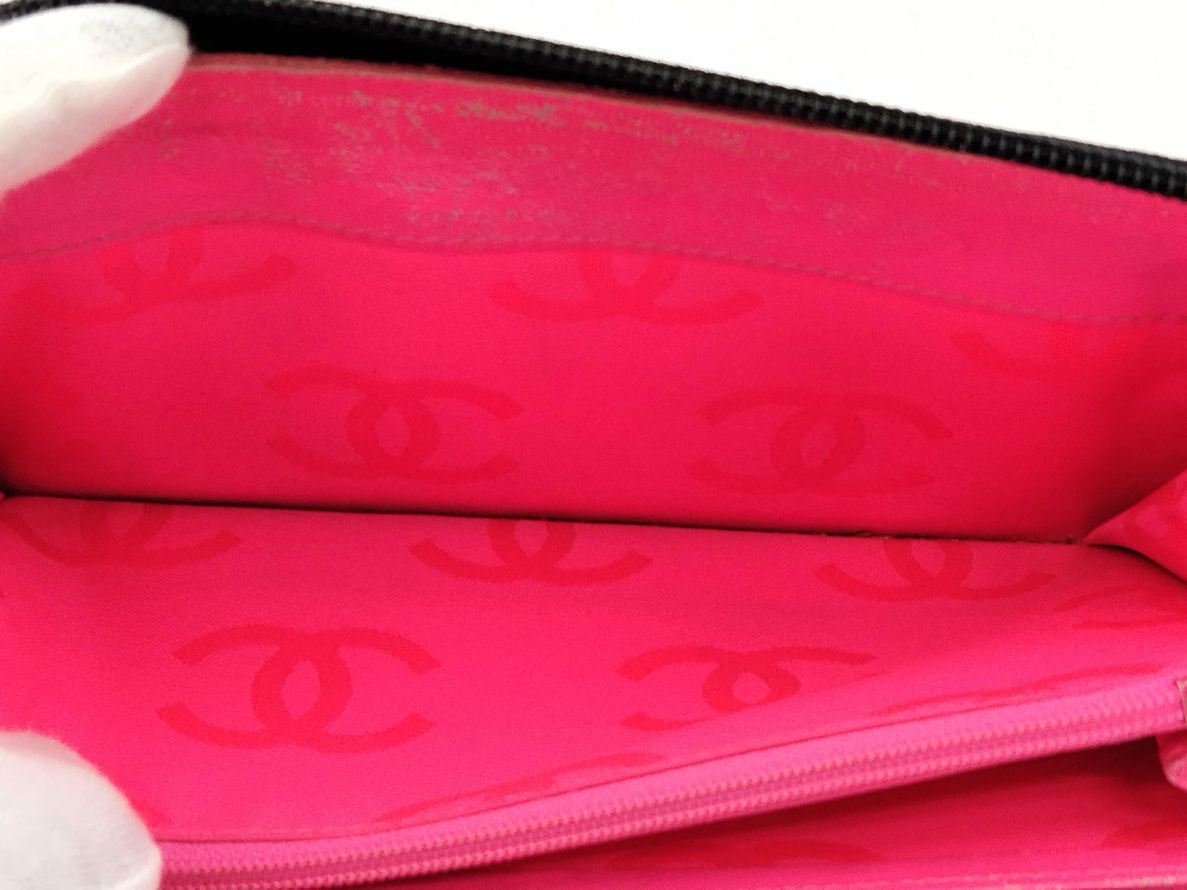 Cambon Lambskin Round Zip Long Wallet — view 10