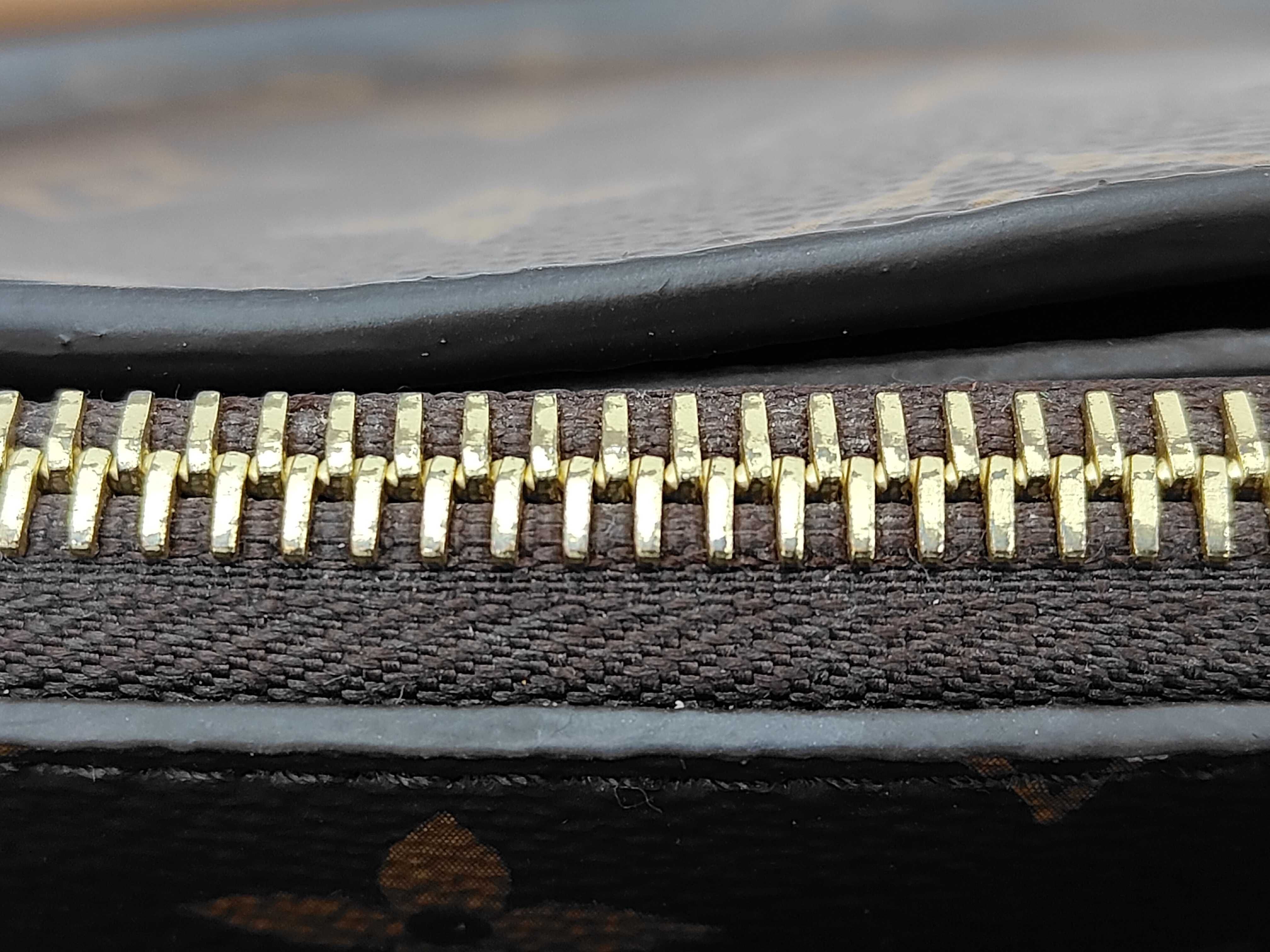 LV Grand Palais MM Handbag — view 7