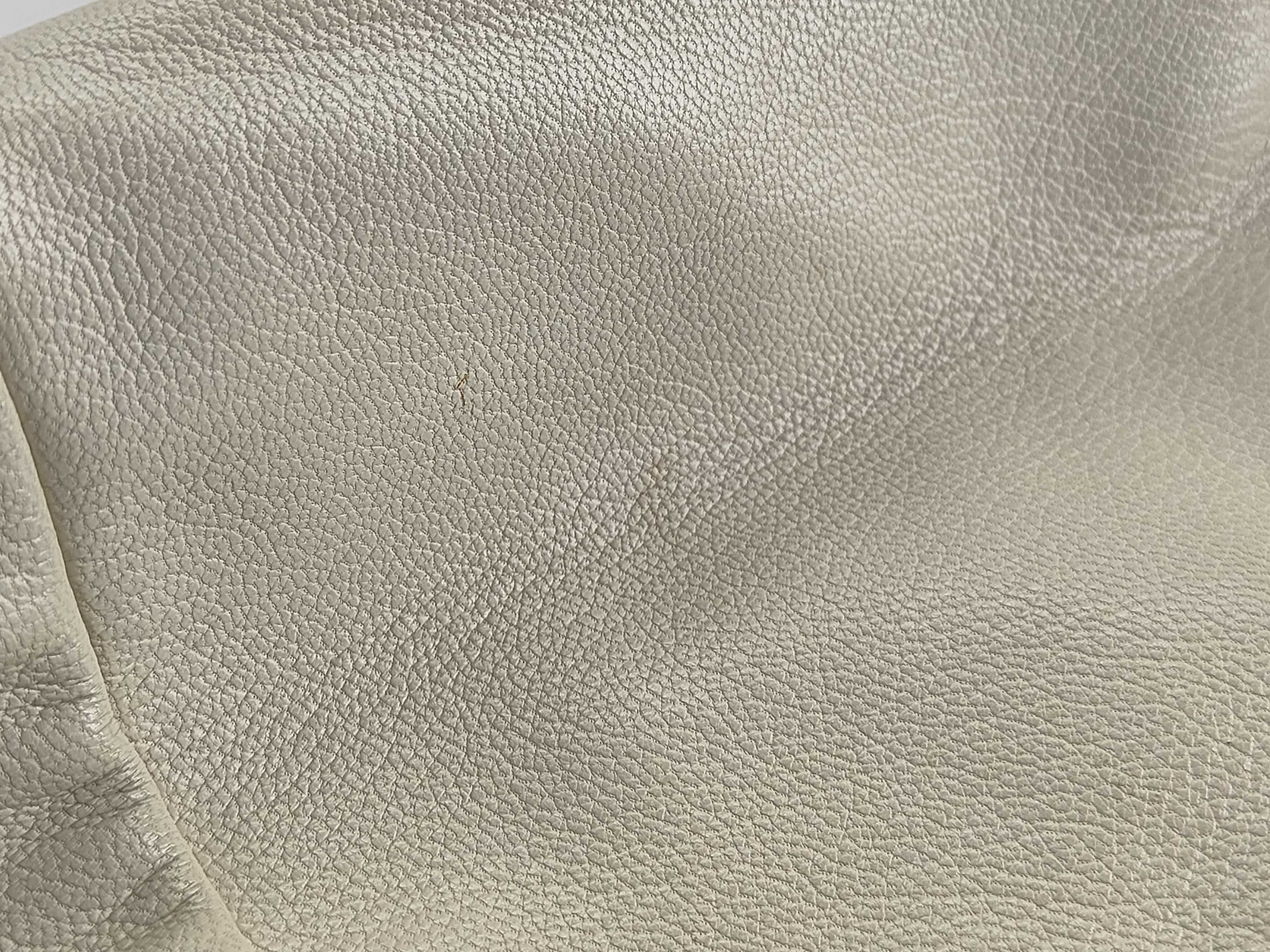 Tom Ford era Sakhalin leather ring bag YSL charm shoulder bag — view 15
