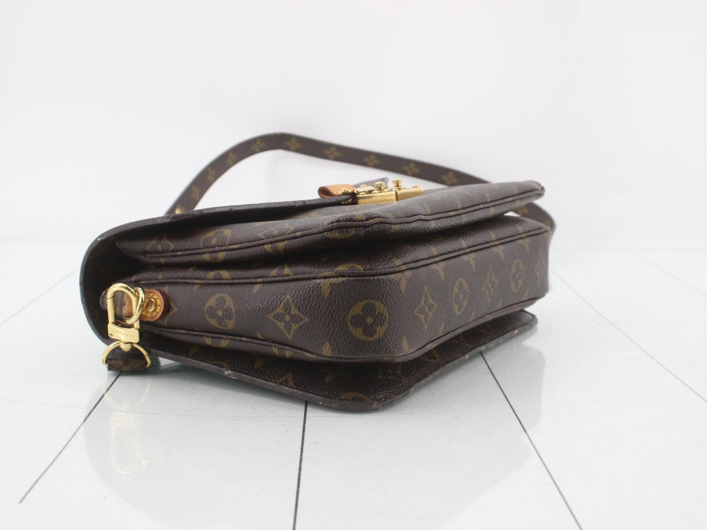Monogram Pochette Metis 2-Way Handbag — view 5