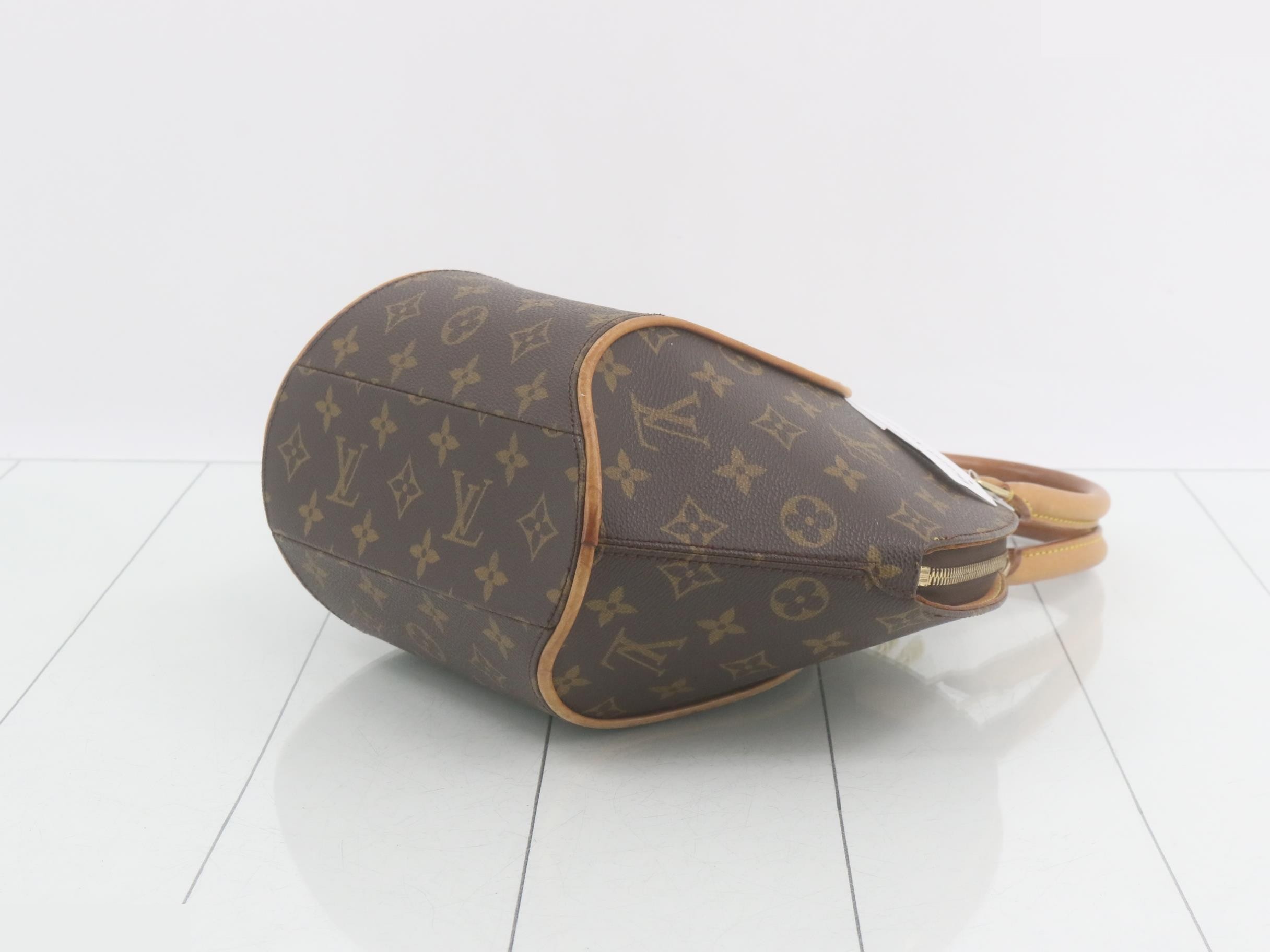 Ellipse PM handbag by Louis Vuitton — view 6