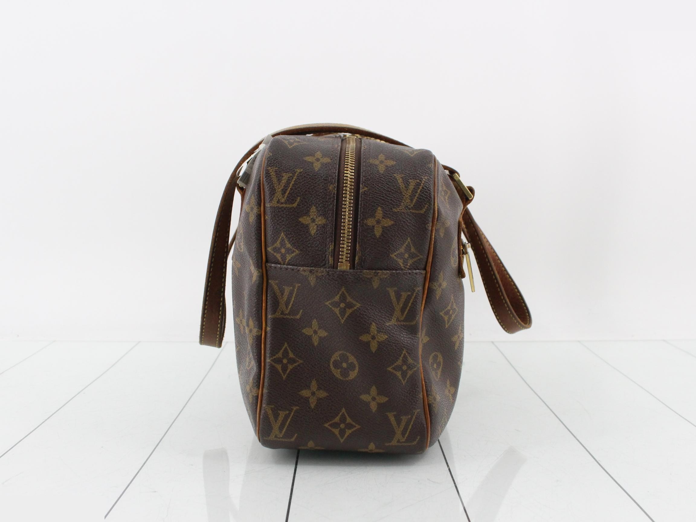 M51181 Cite GM Shoulder Bag — view 4