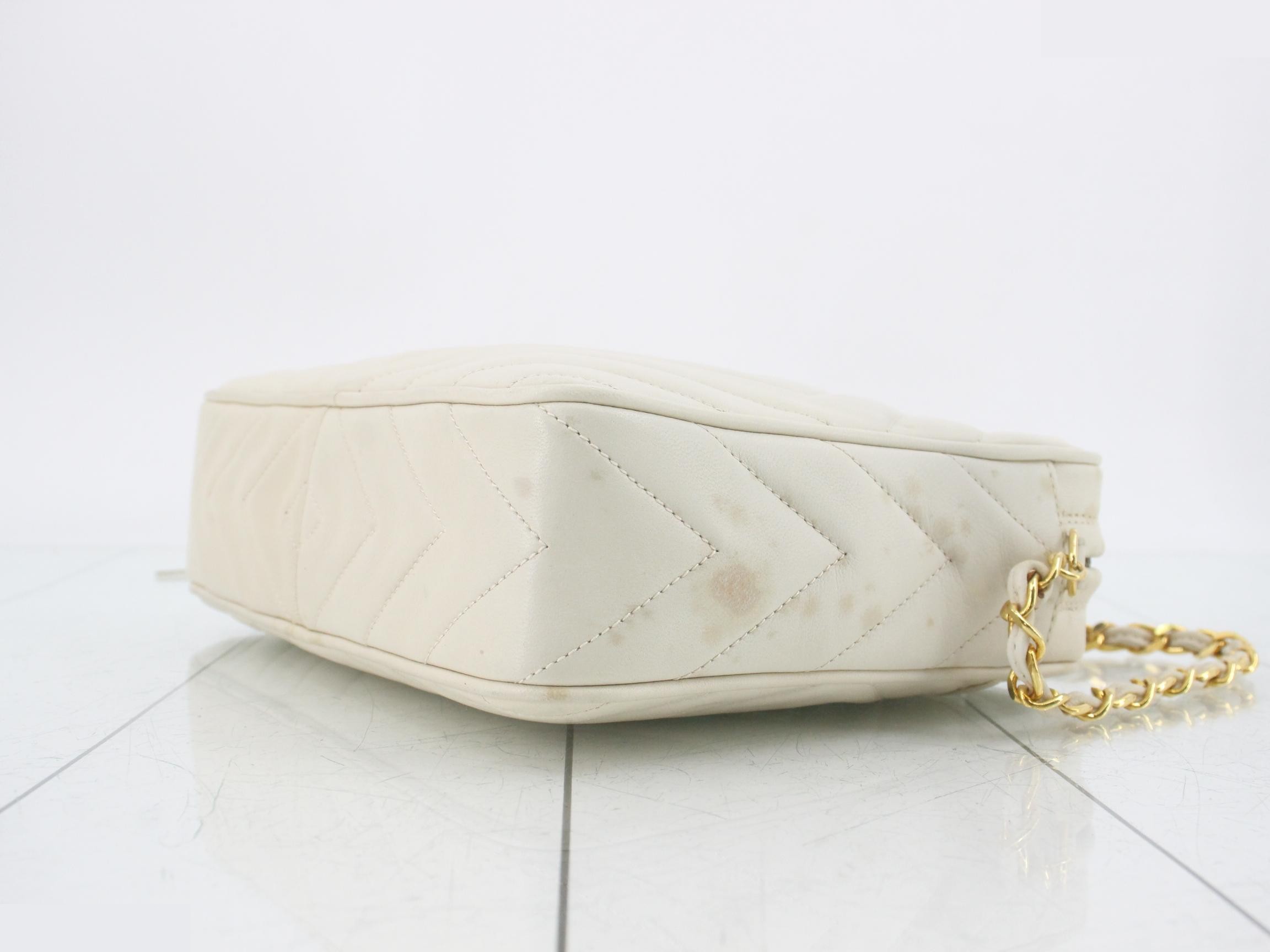 Chain shoulder bag, beige — view 6
