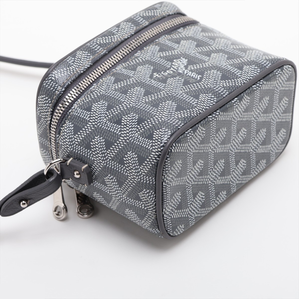 Muse Nano Vanity PVC x Leather 2-Way Vanity Bag, Gray — view 4