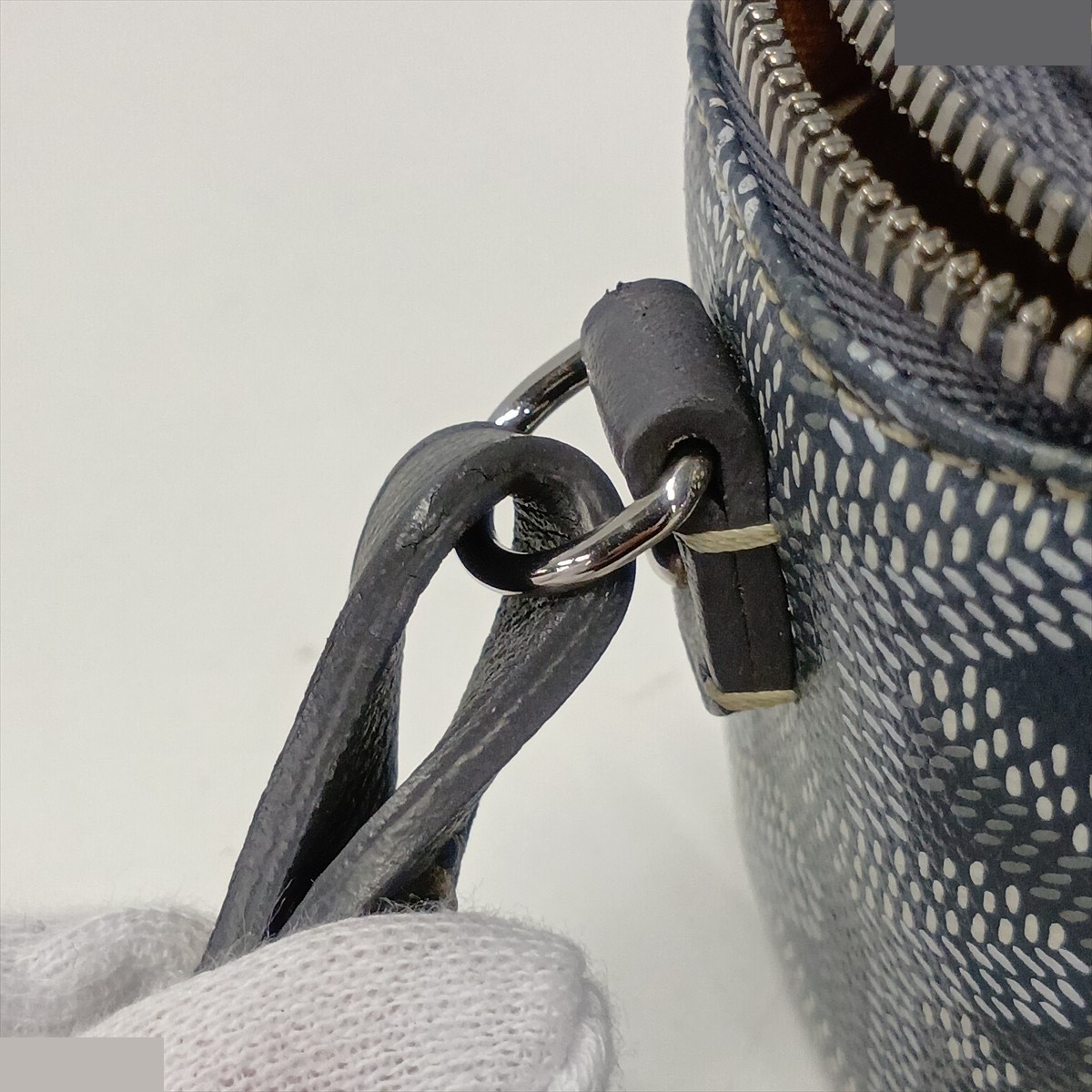 Muse Nano Vanity PVC x Leather 2-Way Vanity Bag, Gray — view 10