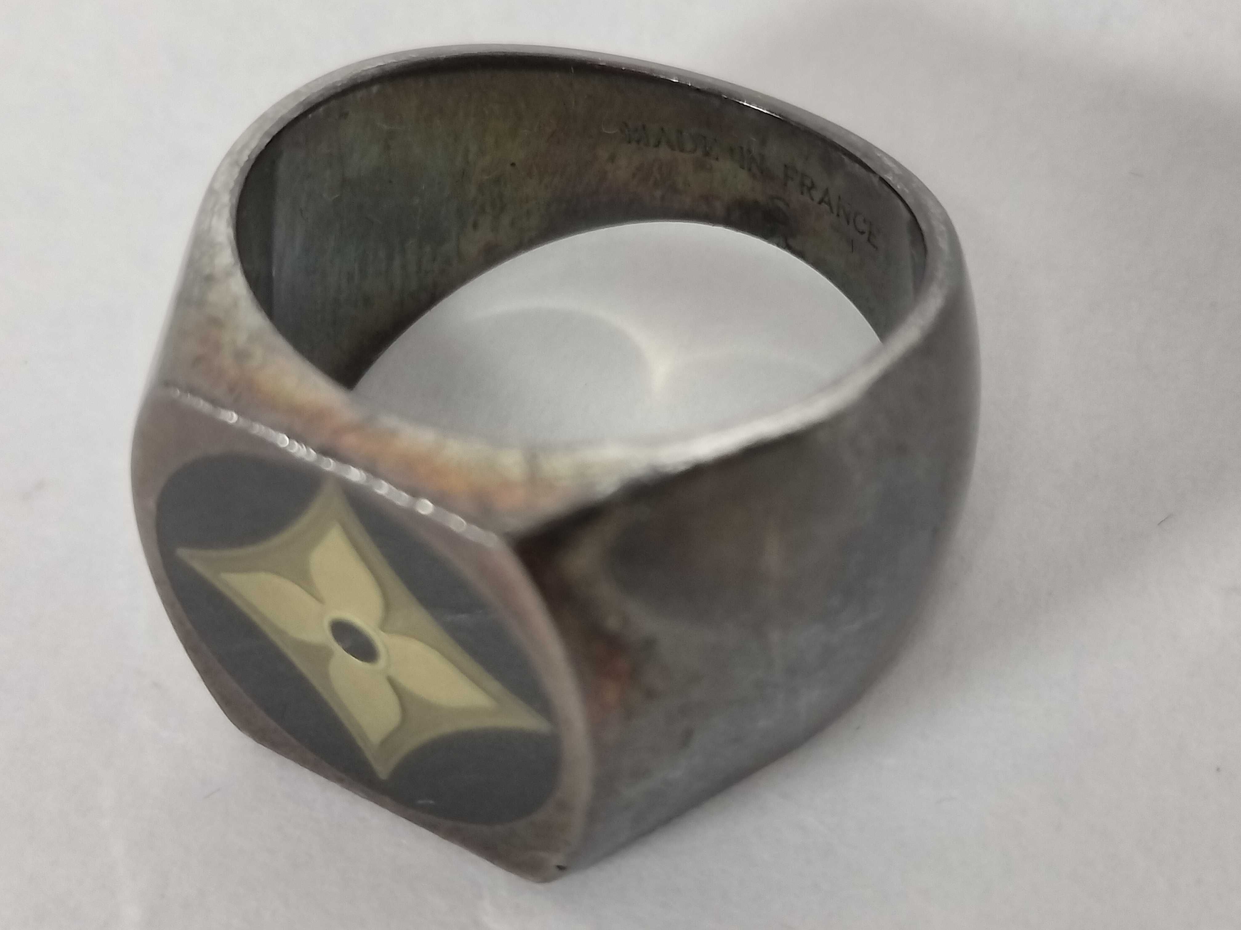 Monogram Vuitton Bague Fleur Monogram M65496 Ring — view 8