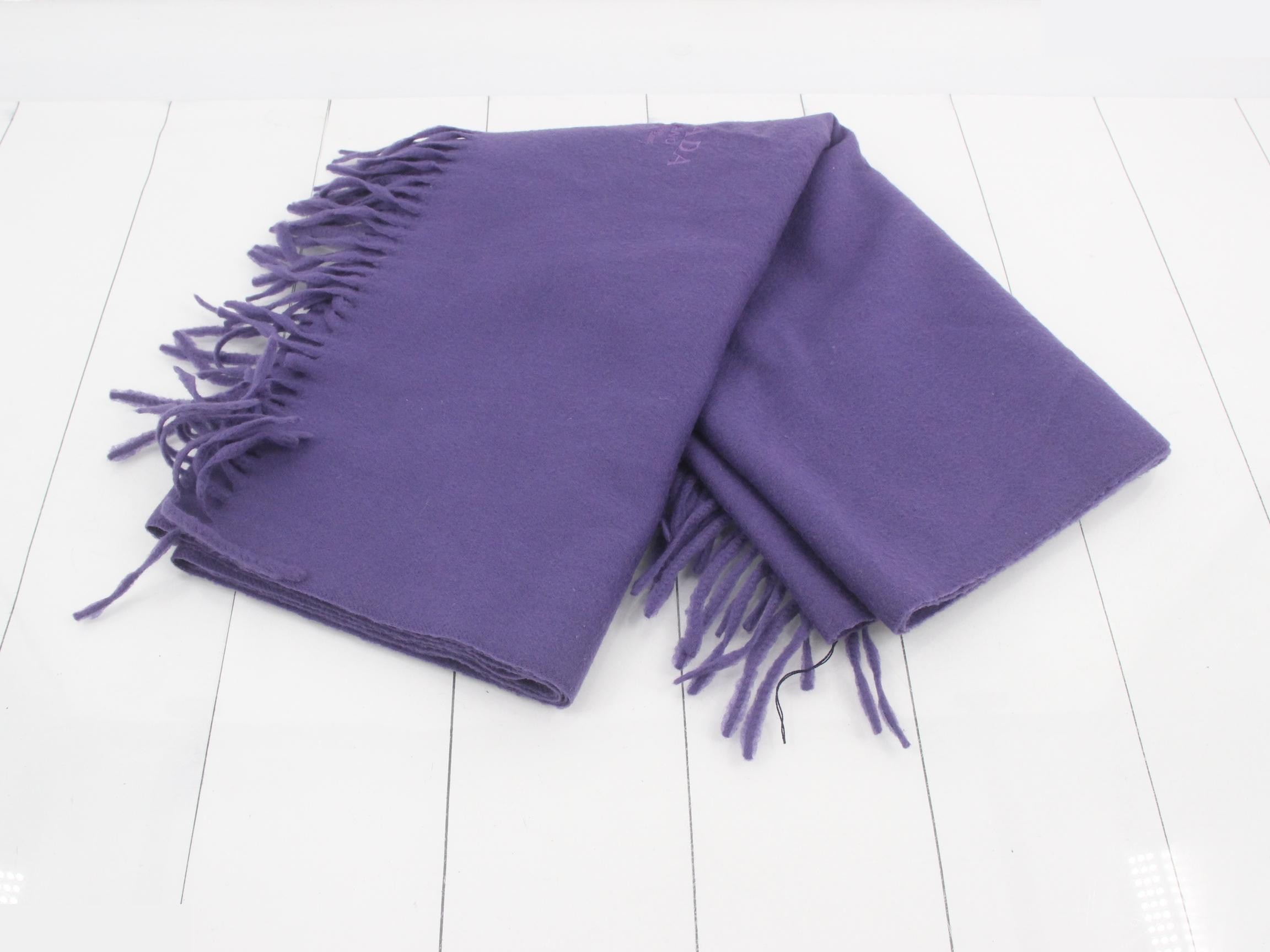 scarf — view 3