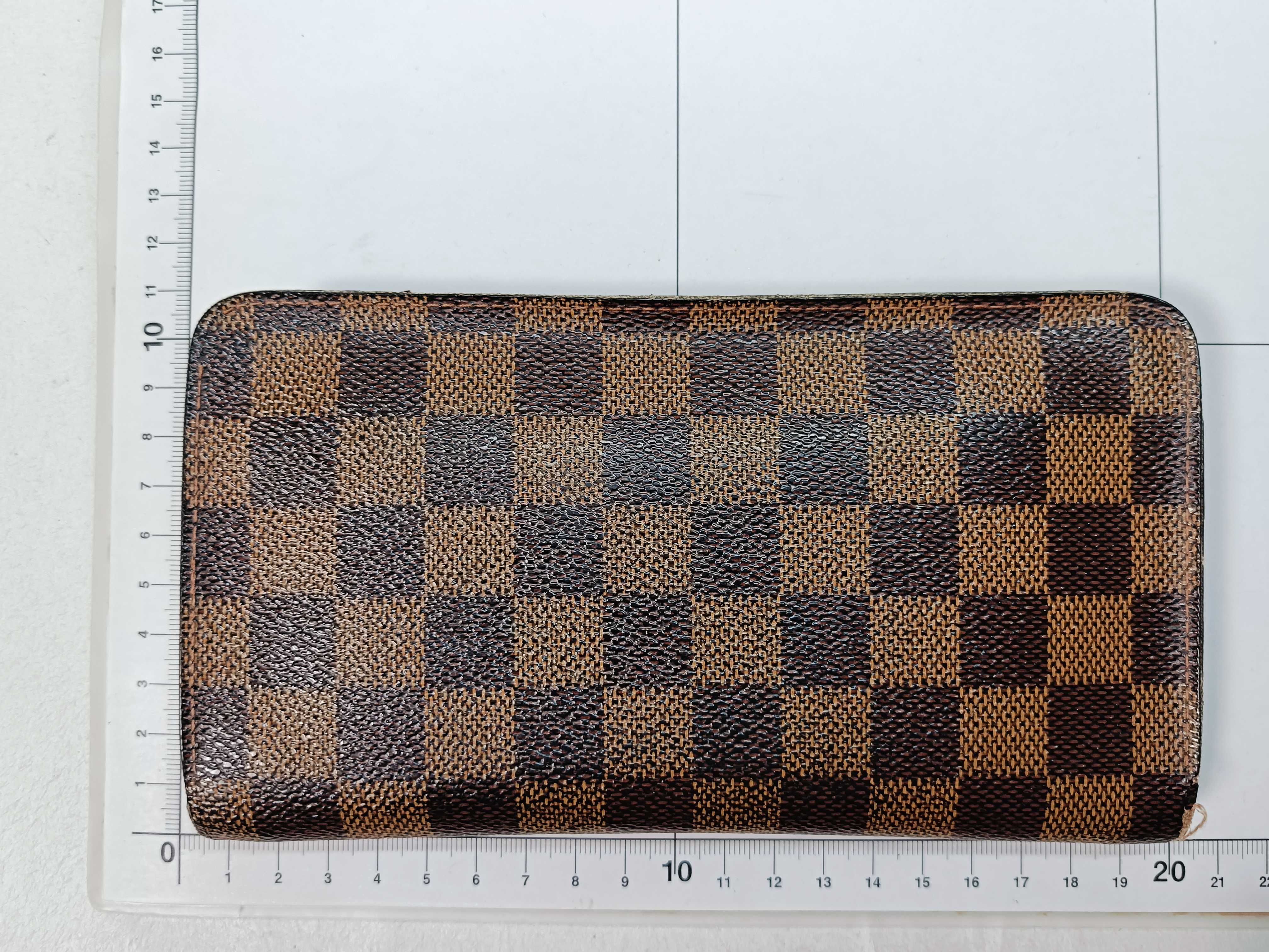 Damier Zippy Wallet — view 2