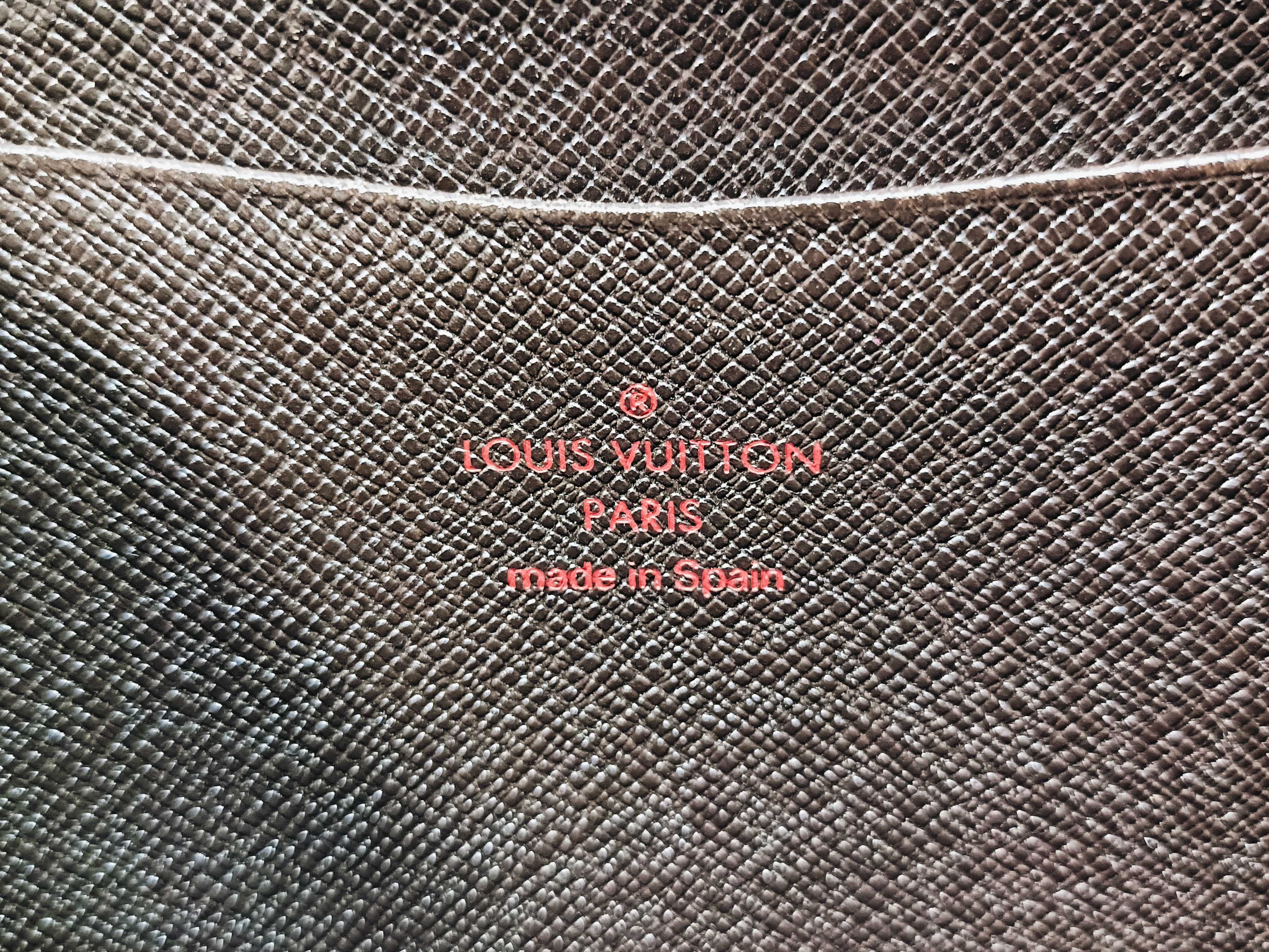 Damier Zippy Wallet — view 15