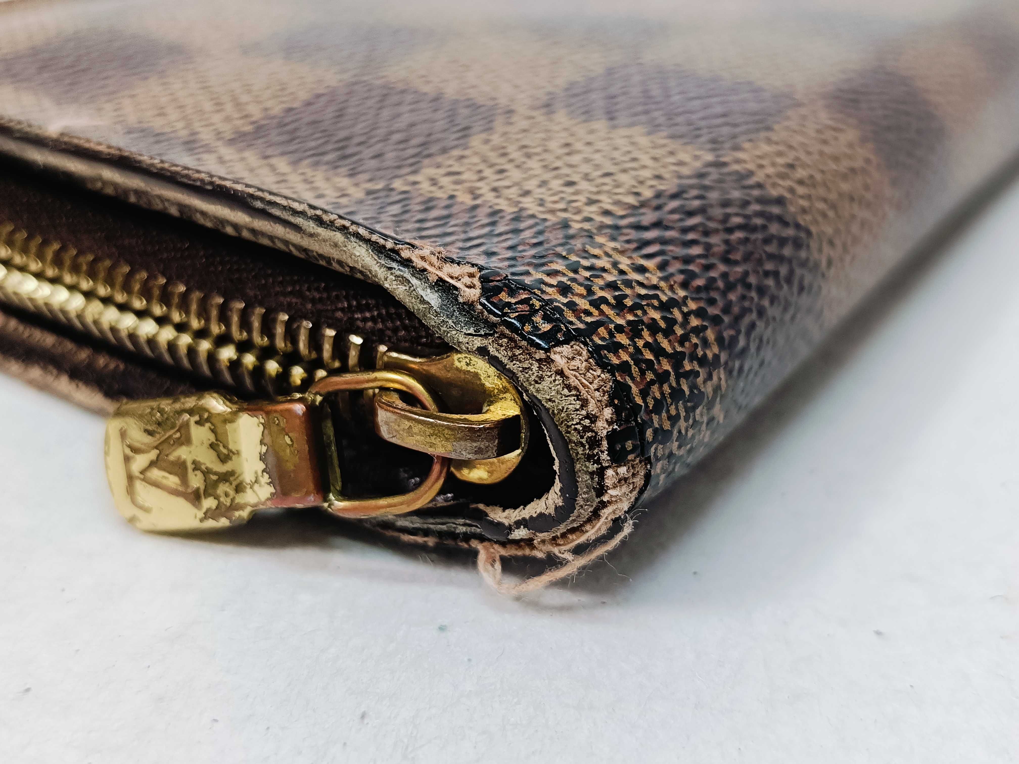 Damier Zippy Wallet — view 4