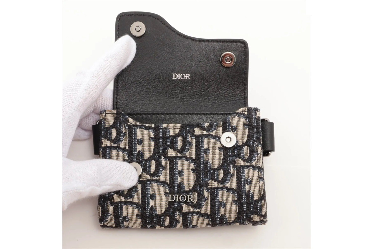 Oblique Leather Pouch Card Case - Black — view 3