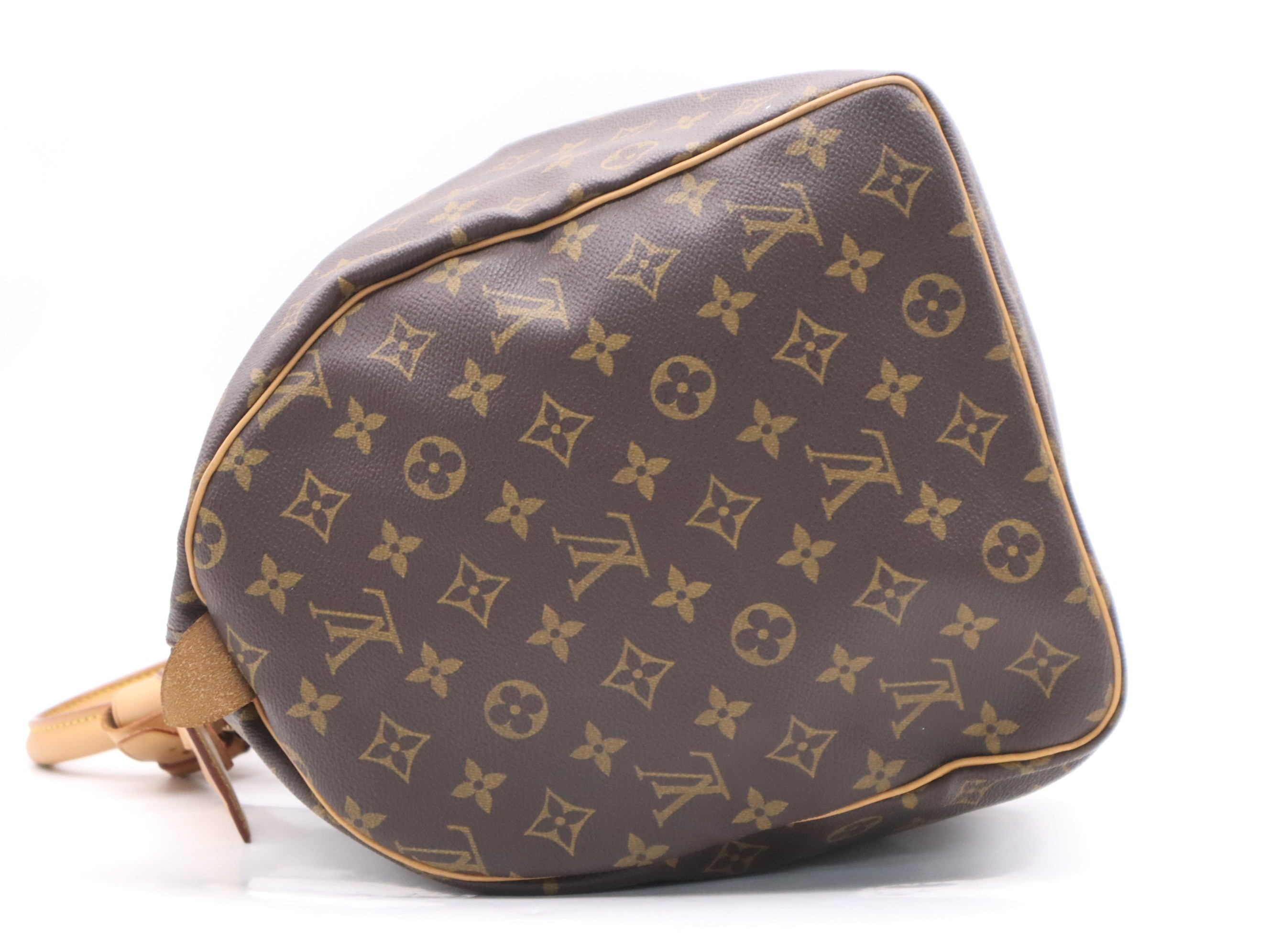 Keepall 50 with name tag and handle strap. — view 3