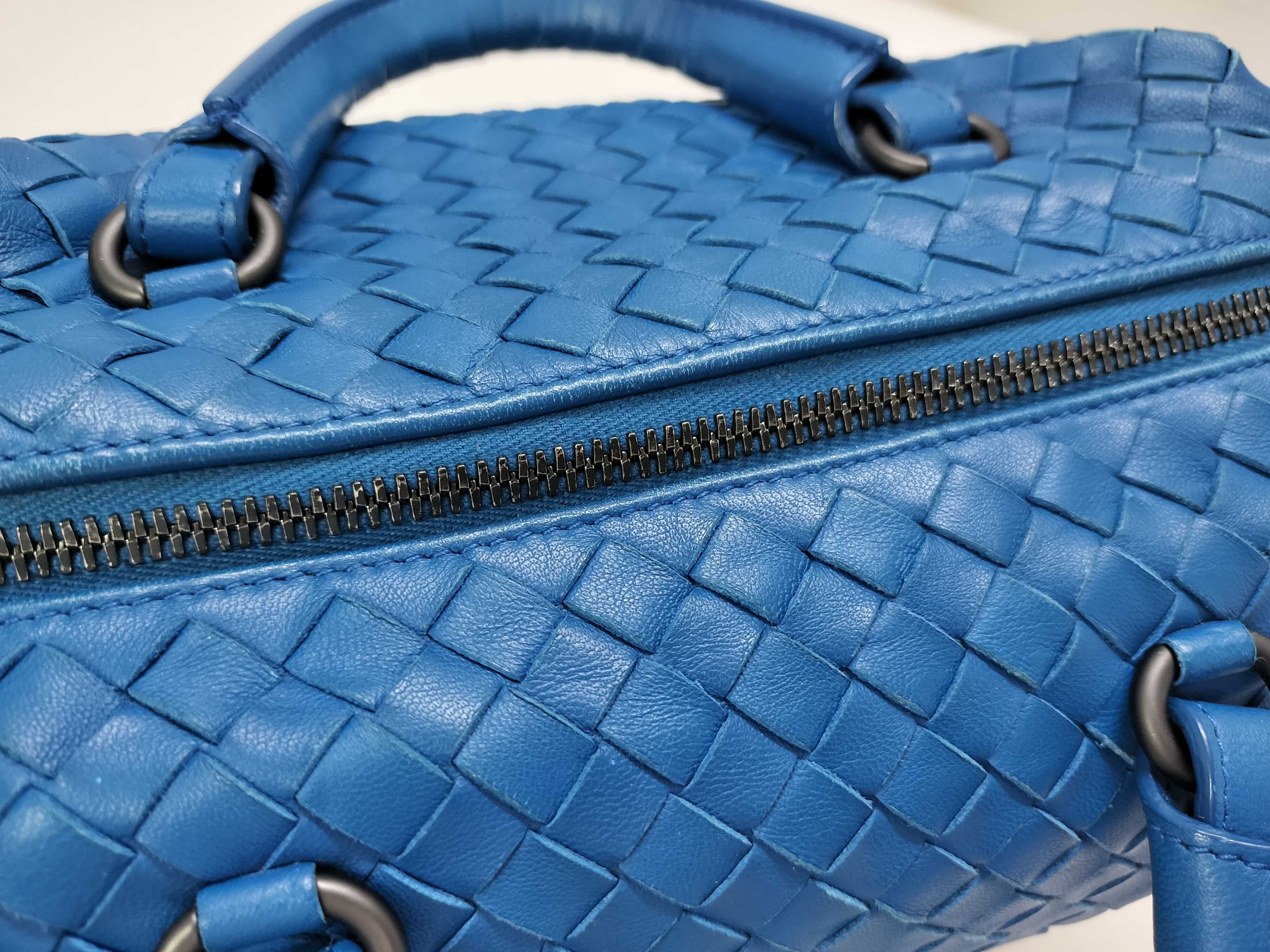 Intrecciato Leather 2-Way Shoulder Bag, Blue Handbag — view 6