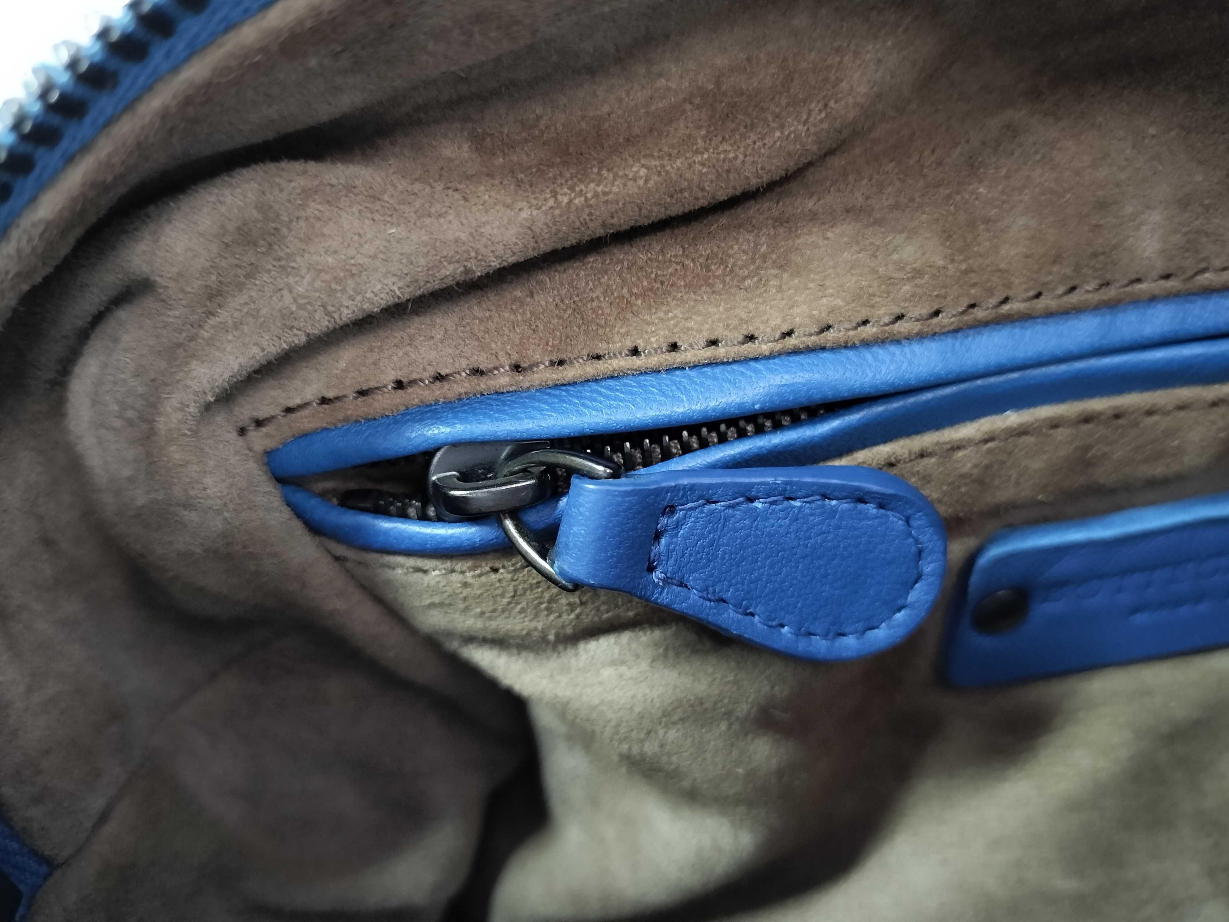 Intrecciato Leather 2-Way Shoulder Bag, Blue Handbag — view 10