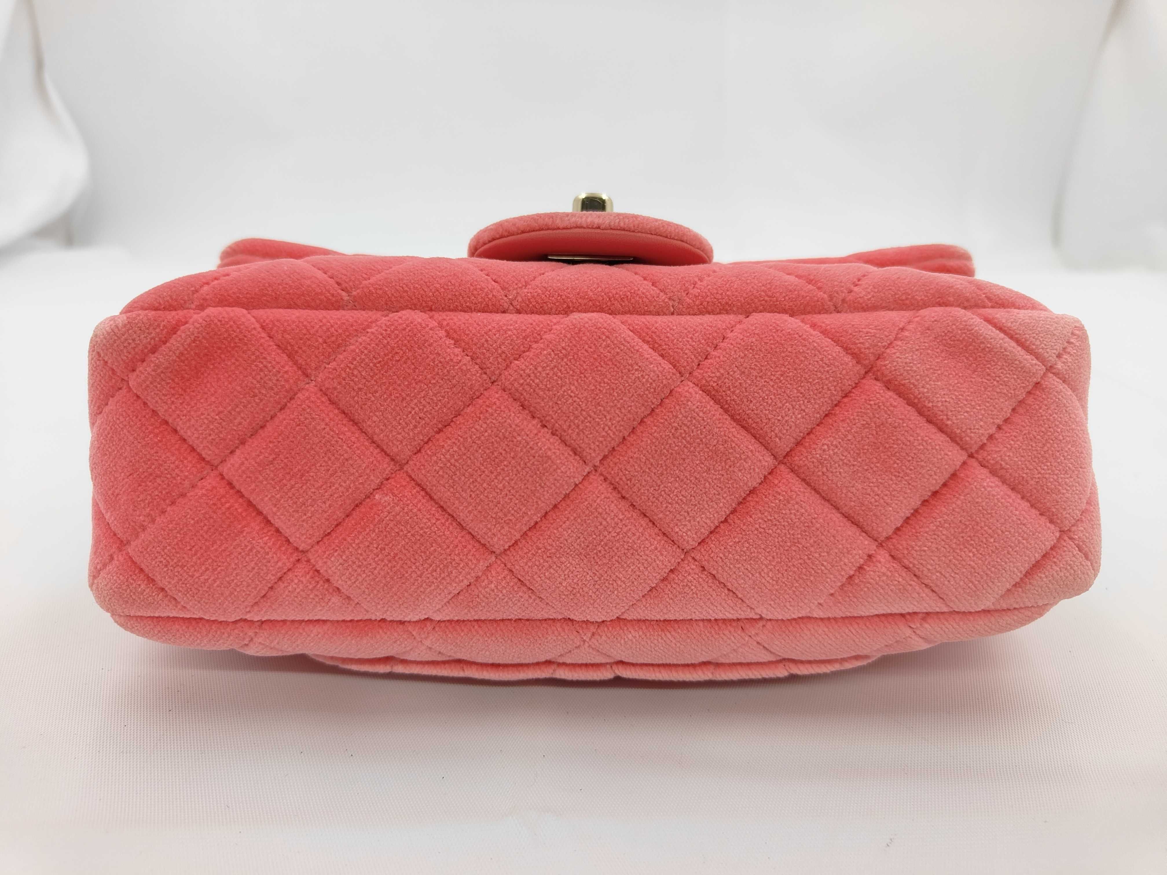 Tweed Pink Classic Flap Large Mini Gold Ball Shoulder Bag — view 5