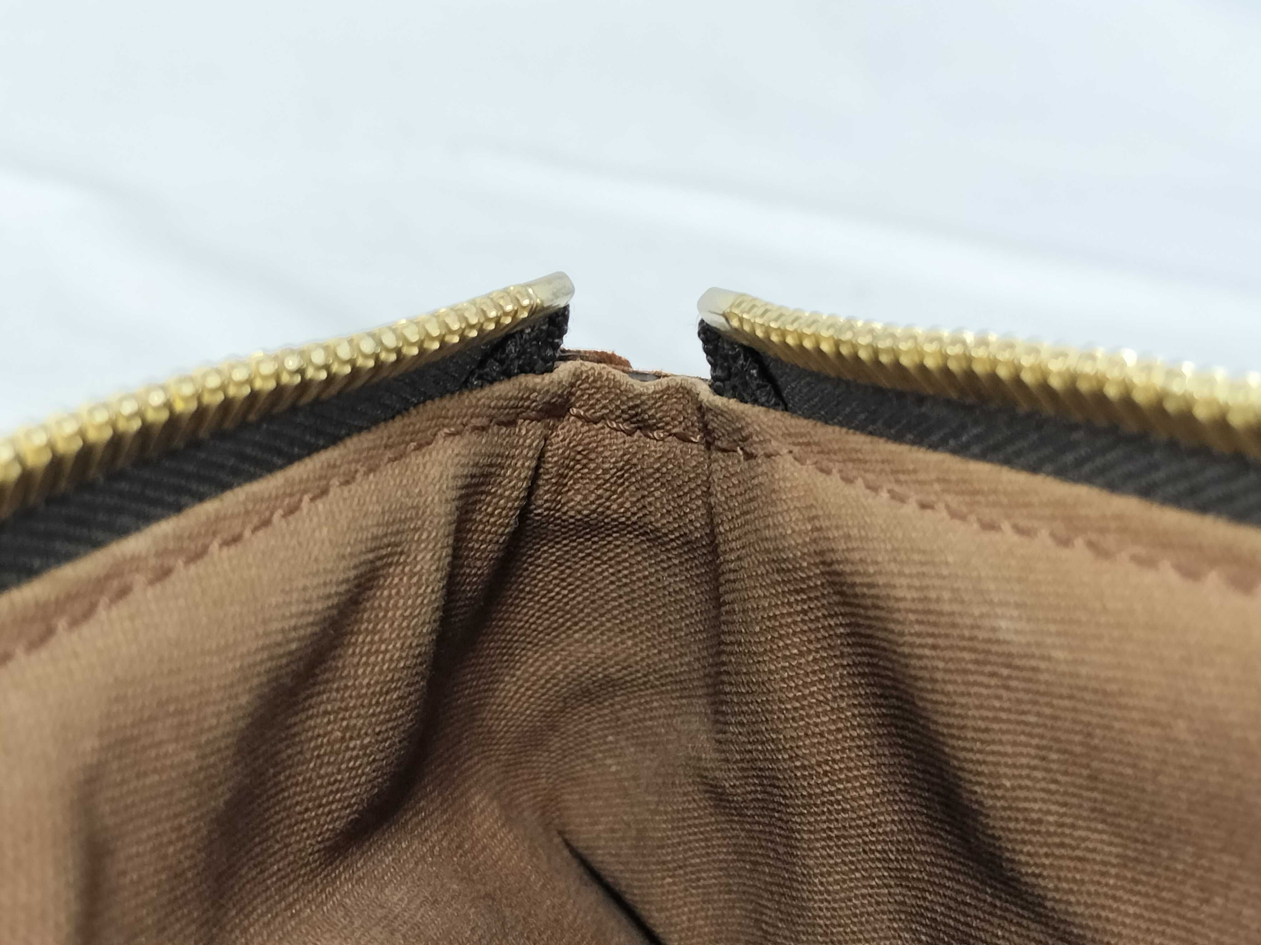 Monogram Louis Vuitton Brown Monogram M40144 Tivoli GM Shoulder Bag — view 9
