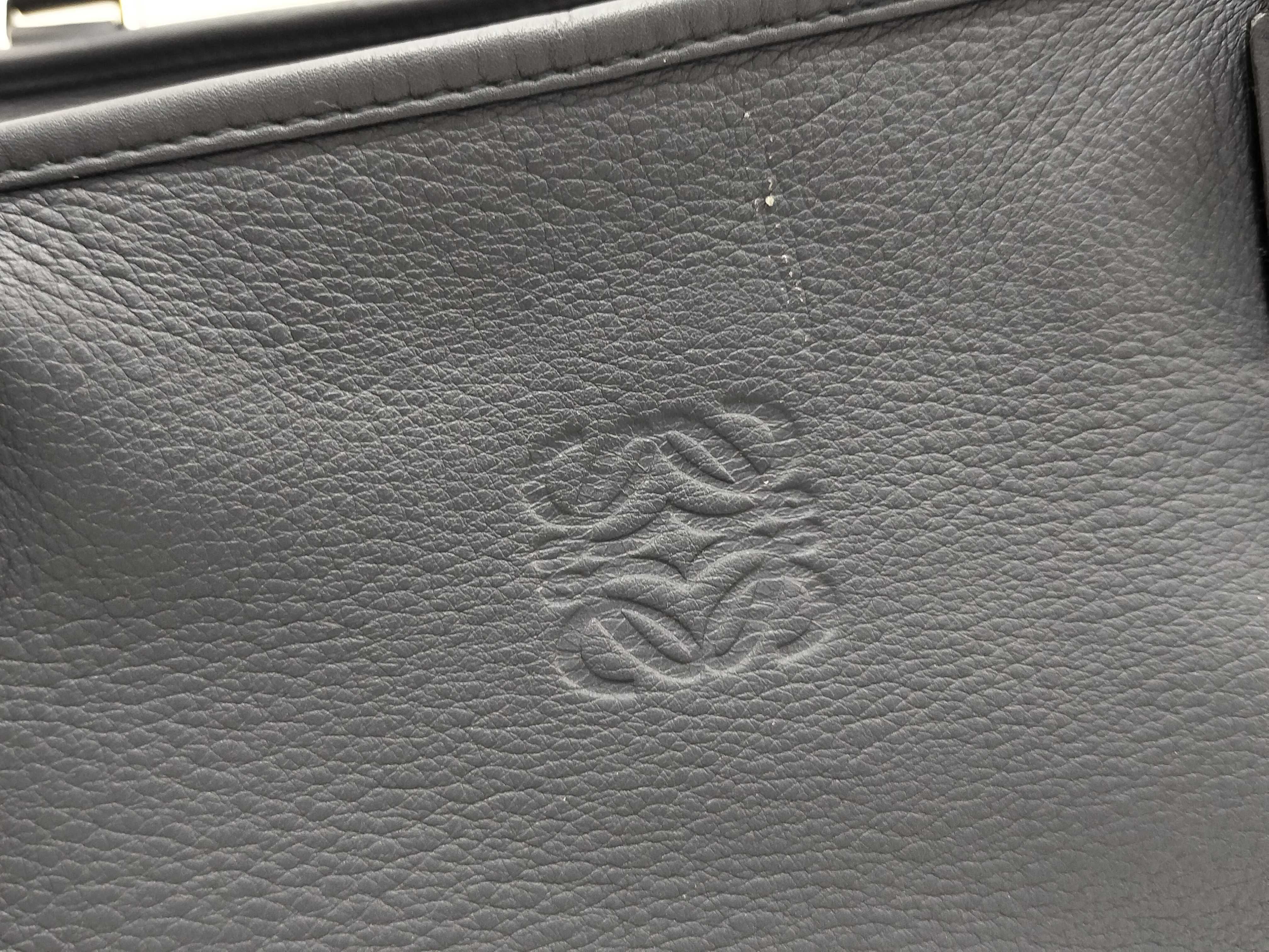 Amazona Leather Boston Bag (Hardware missing) — view 4