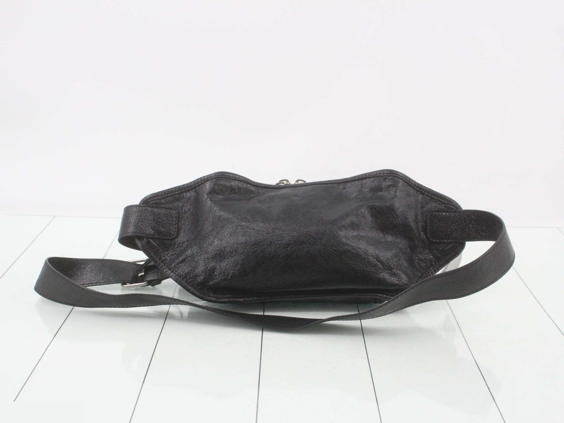 City Leather Body Bag — view 2