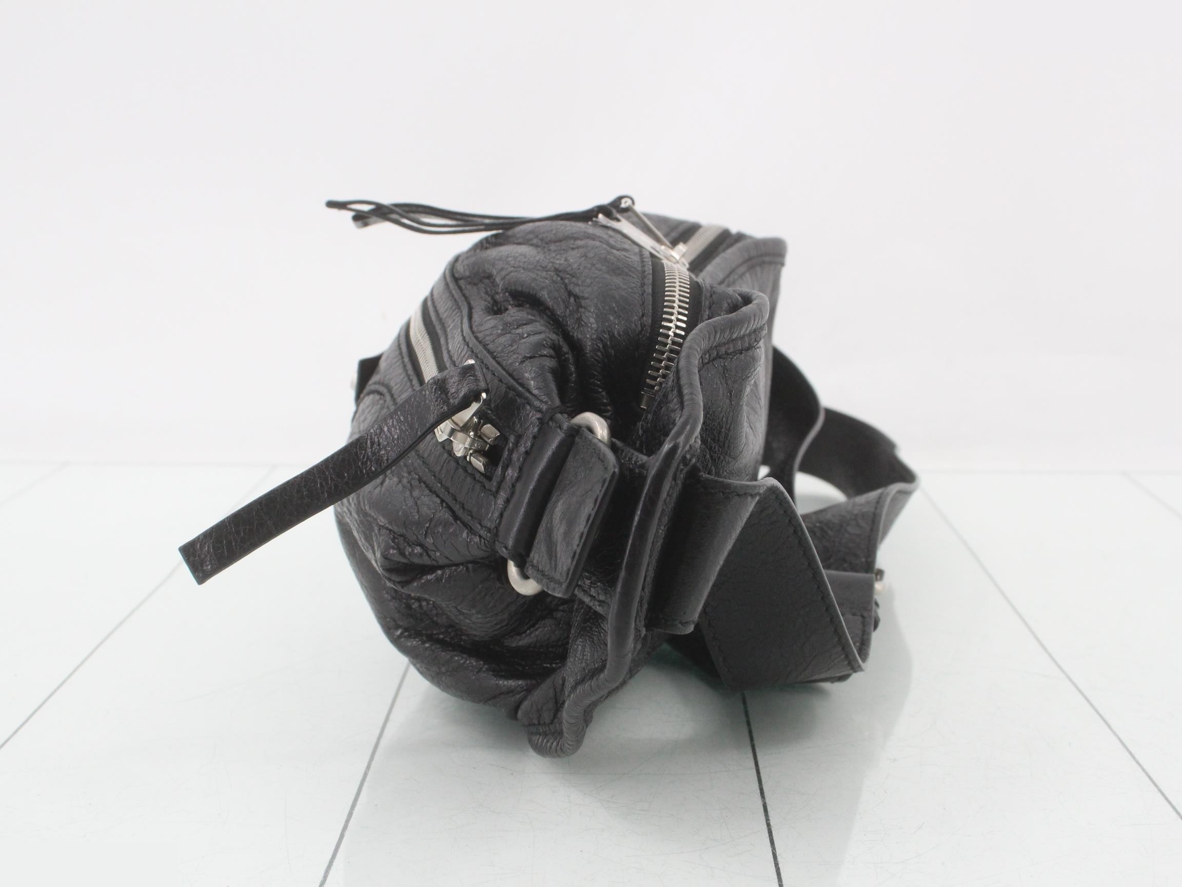 City Leather Body Bag — view 3