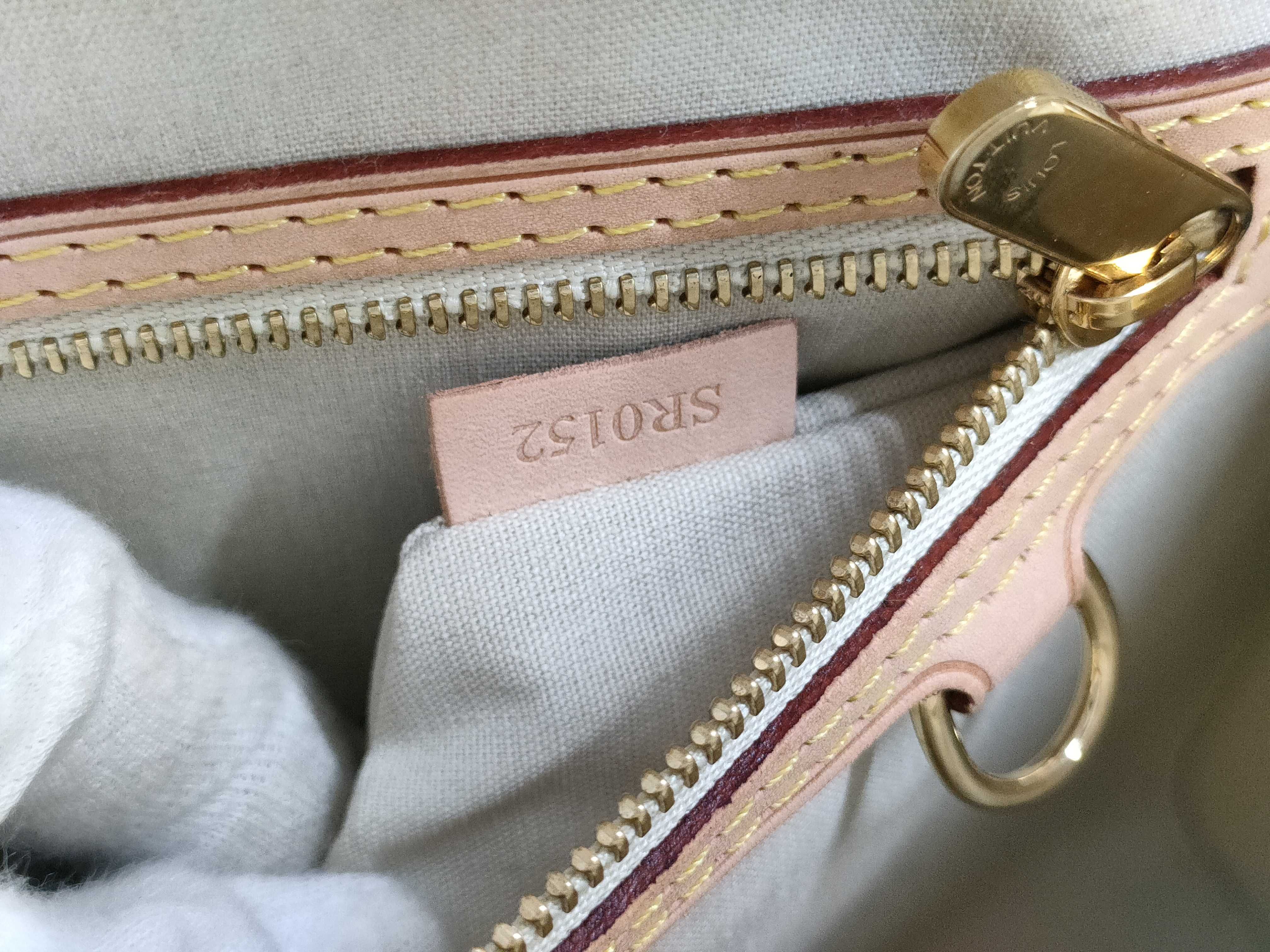 Vernis Louis Vuitton Yellow Monogram Vernis Blair GM Handbag M91454 — view 10