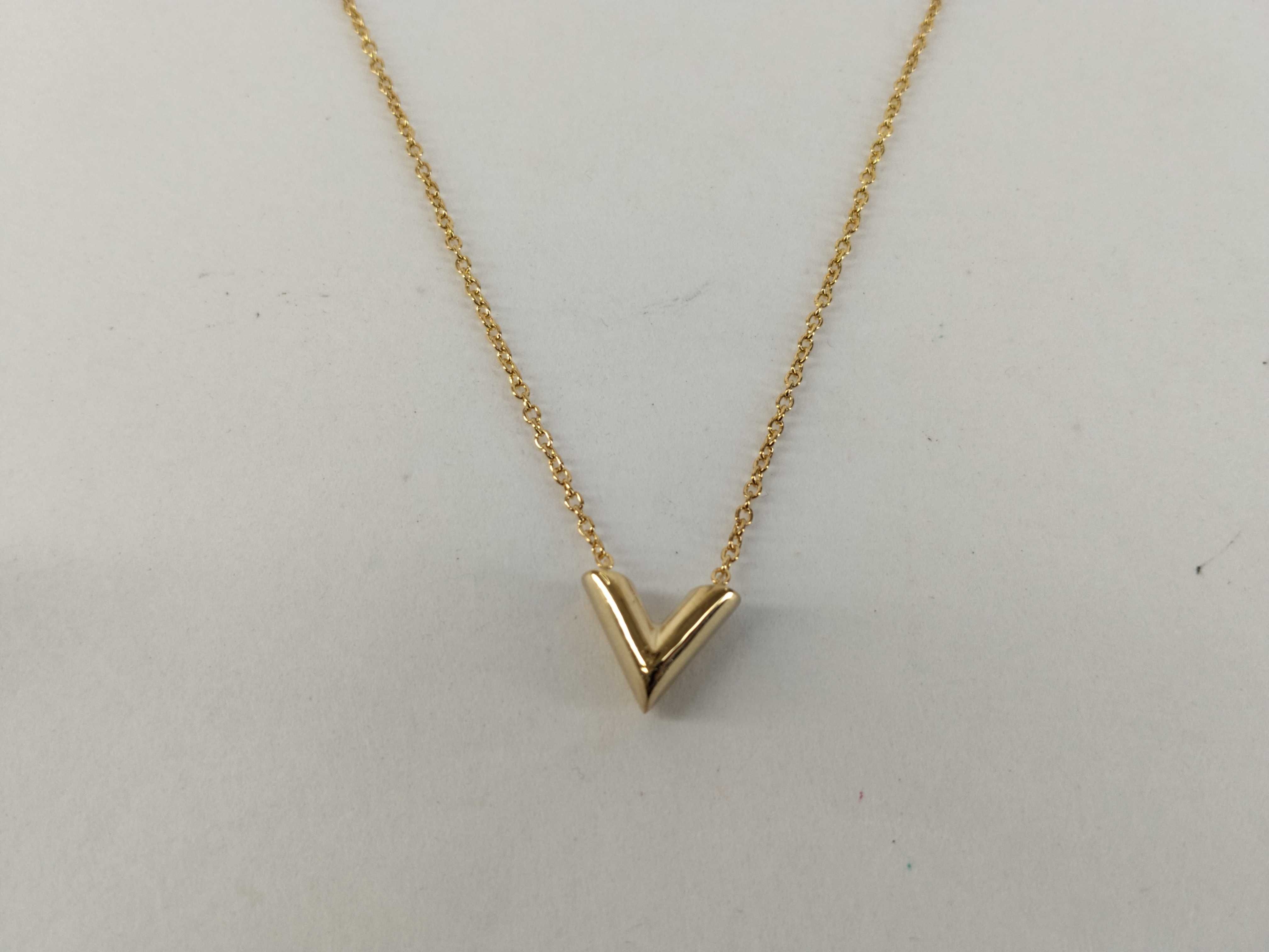 Essential V Necklace M61083 Necklace